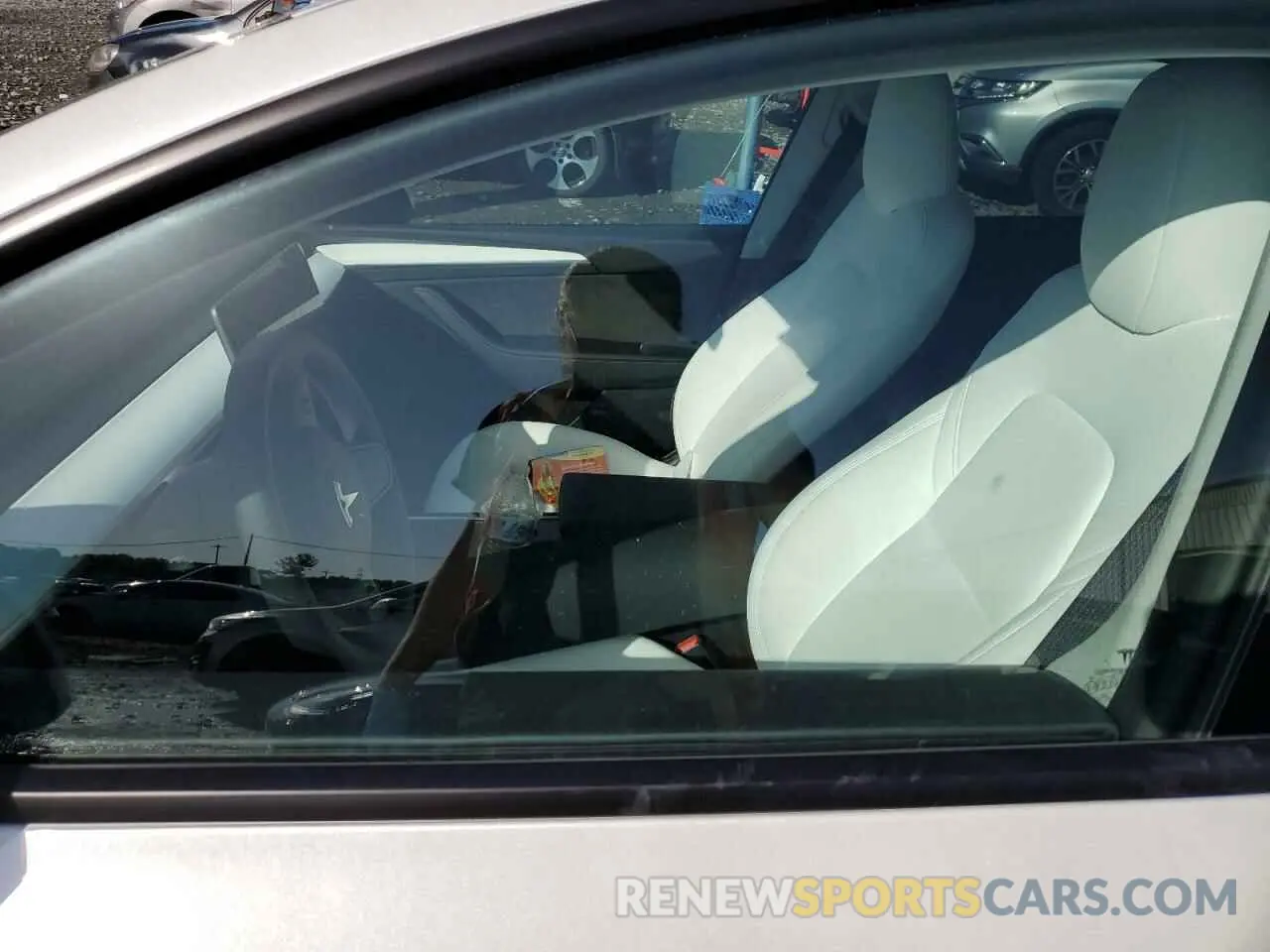 7 fotografías del automóvil dañado 7SAYGAEE3PF958542 TESLA MODEL Y 2023