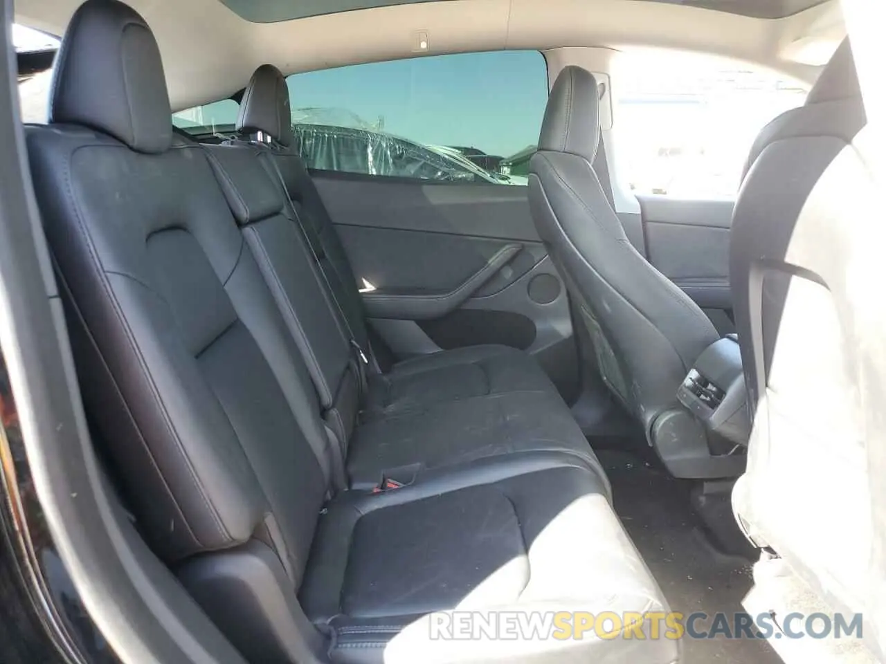 11 fotografías del automóvil dañado 7SAYGAEE4PF738942 TESLA MODEL Y 2023