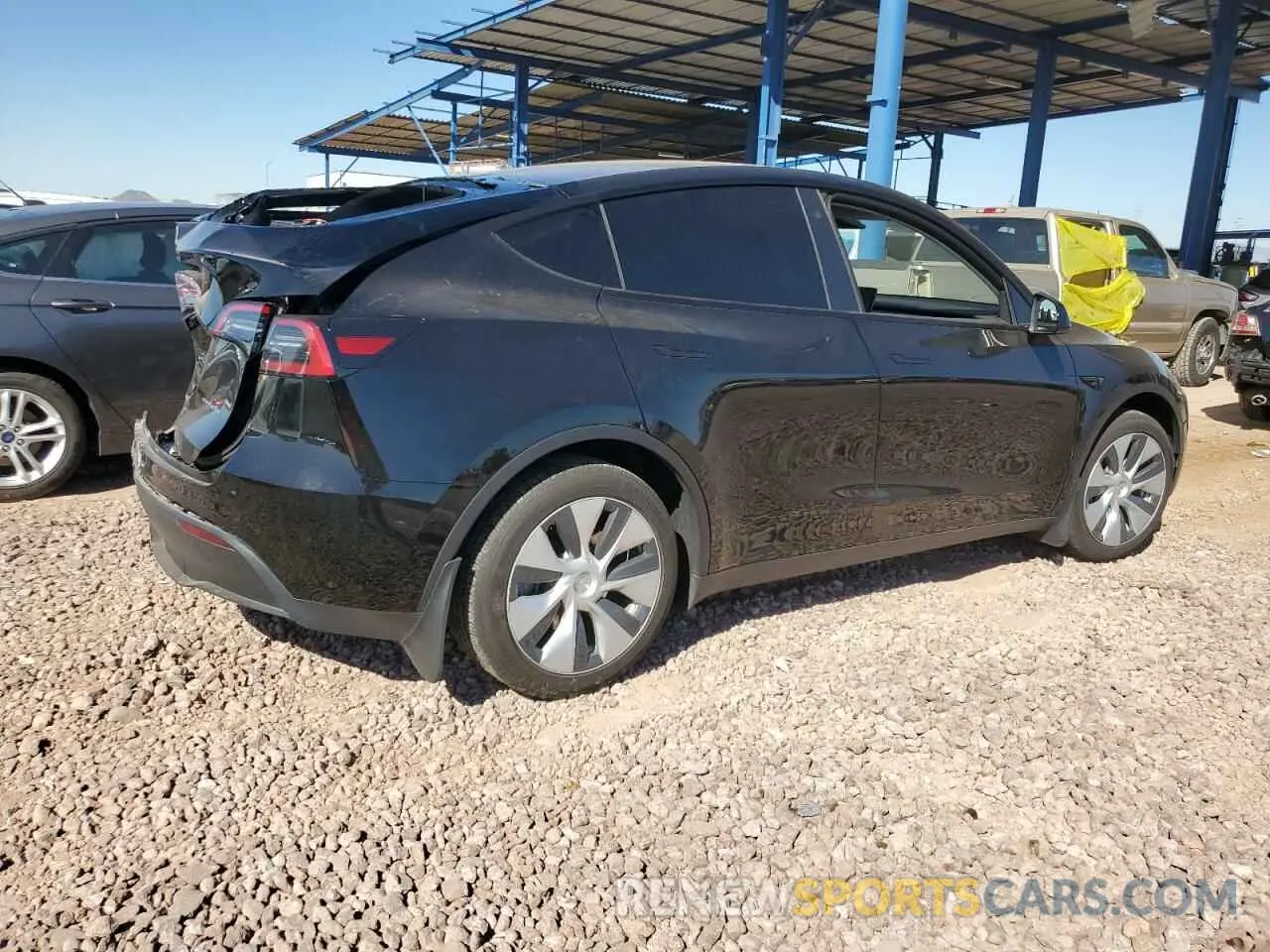 3 fotografías del automóvil dañado 7SAYGAEE4PF738942 TESLA MODEL Y 2023