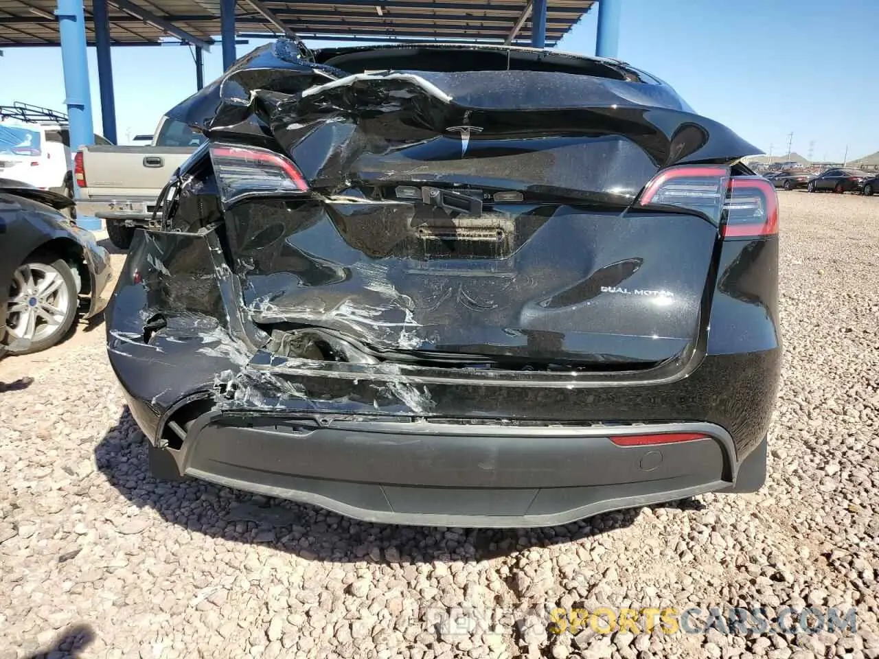6 fotografías del automóvil dañado 7SAYGAEE4PF738942 TESLA MODEL Y 2023