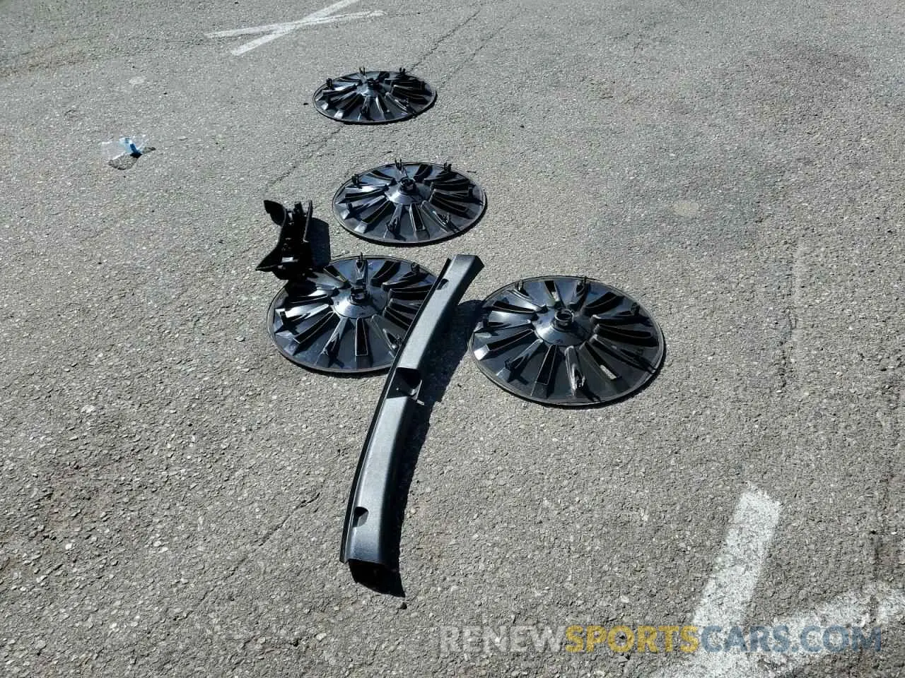 13 fotografías del automóvil dañado 7SAYGAEE4PF786487 TESLA MODEL Y 2023