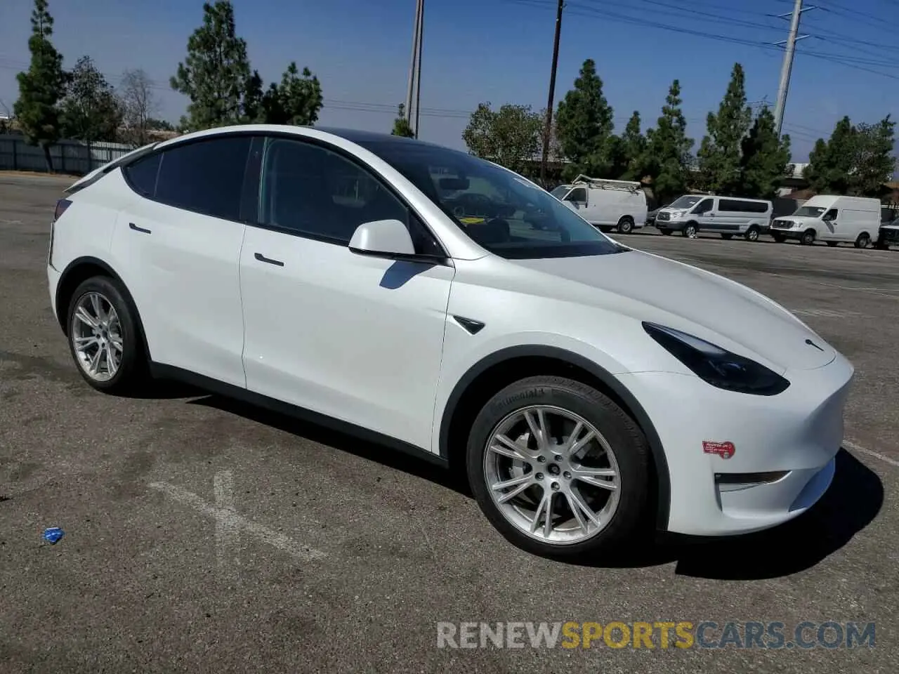 4 fotografías del automóvil dañado 7SAYGAEE4PF786487 TESLA MODEL Y 2023