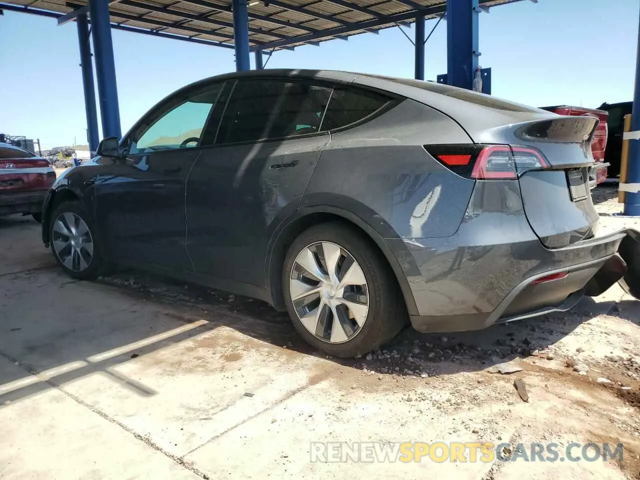2 fotografías del automóvil dañado 7SAYGAEE4PF832044 TESLA MODEL Y 2023