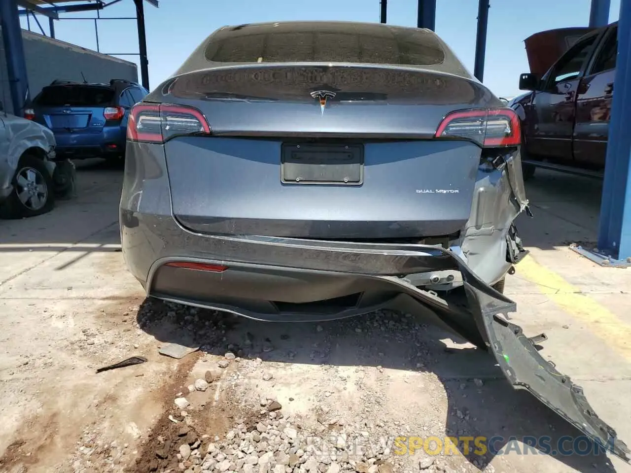 6 fotografías del automóvil dañado 7SAYGAEE4PF832044 TESLA MODEL Y 2023