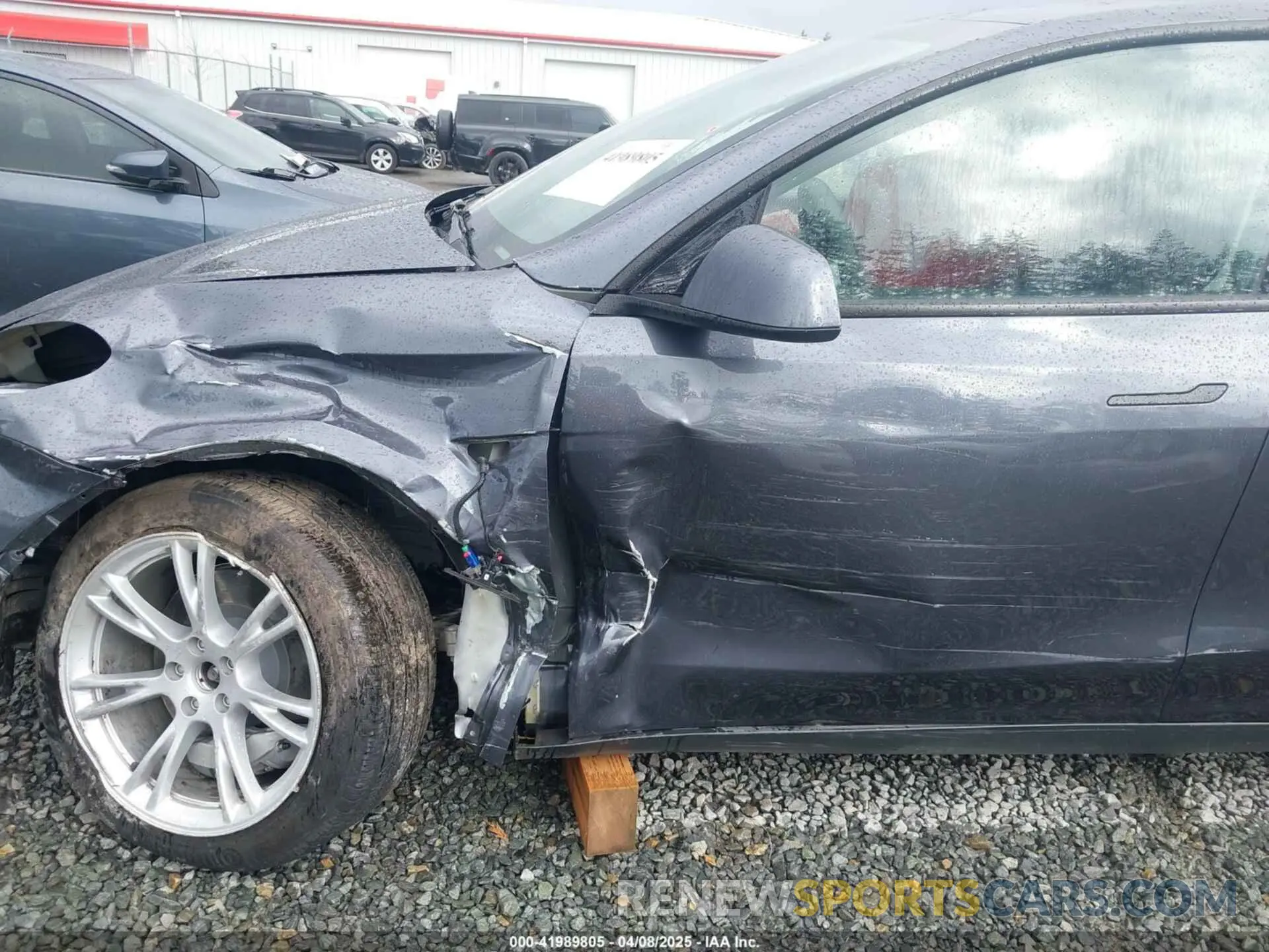 6 fotografías del automóvil dañado 7SAYGAEE4PF871281 TESLA MODEL Y 2023