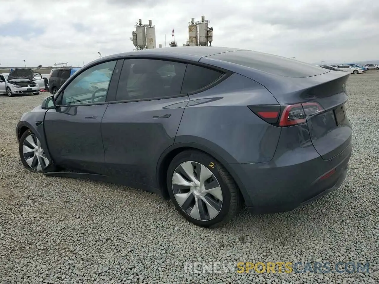 2 fotografías del automóvil dañado 7SAYGAEE4PF879736 TESLA MODEL Y 2023