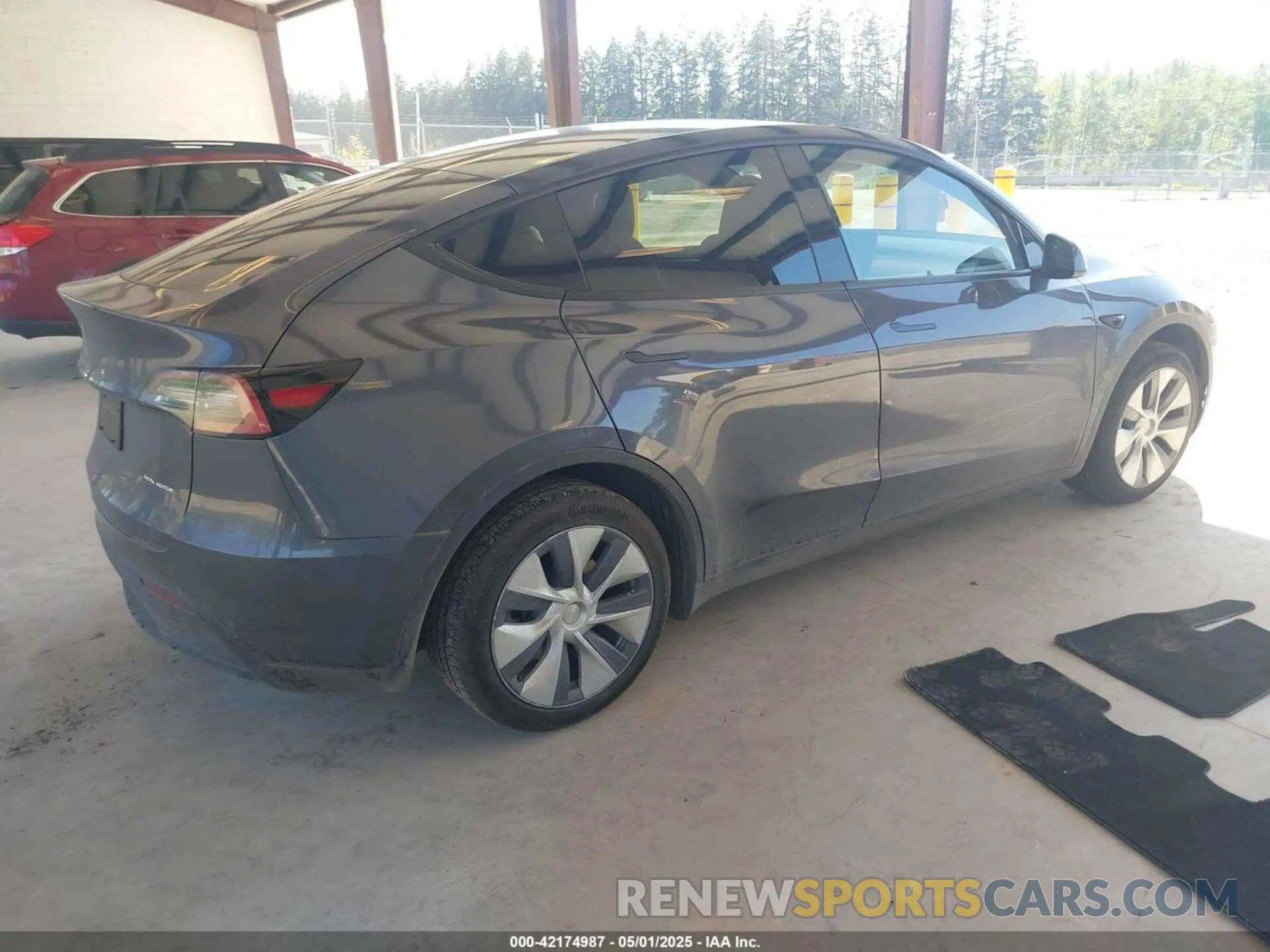 4 fotografías del automóvil dañado 7SAYGAEE4PF906577 TESLA MODEL Y 2023