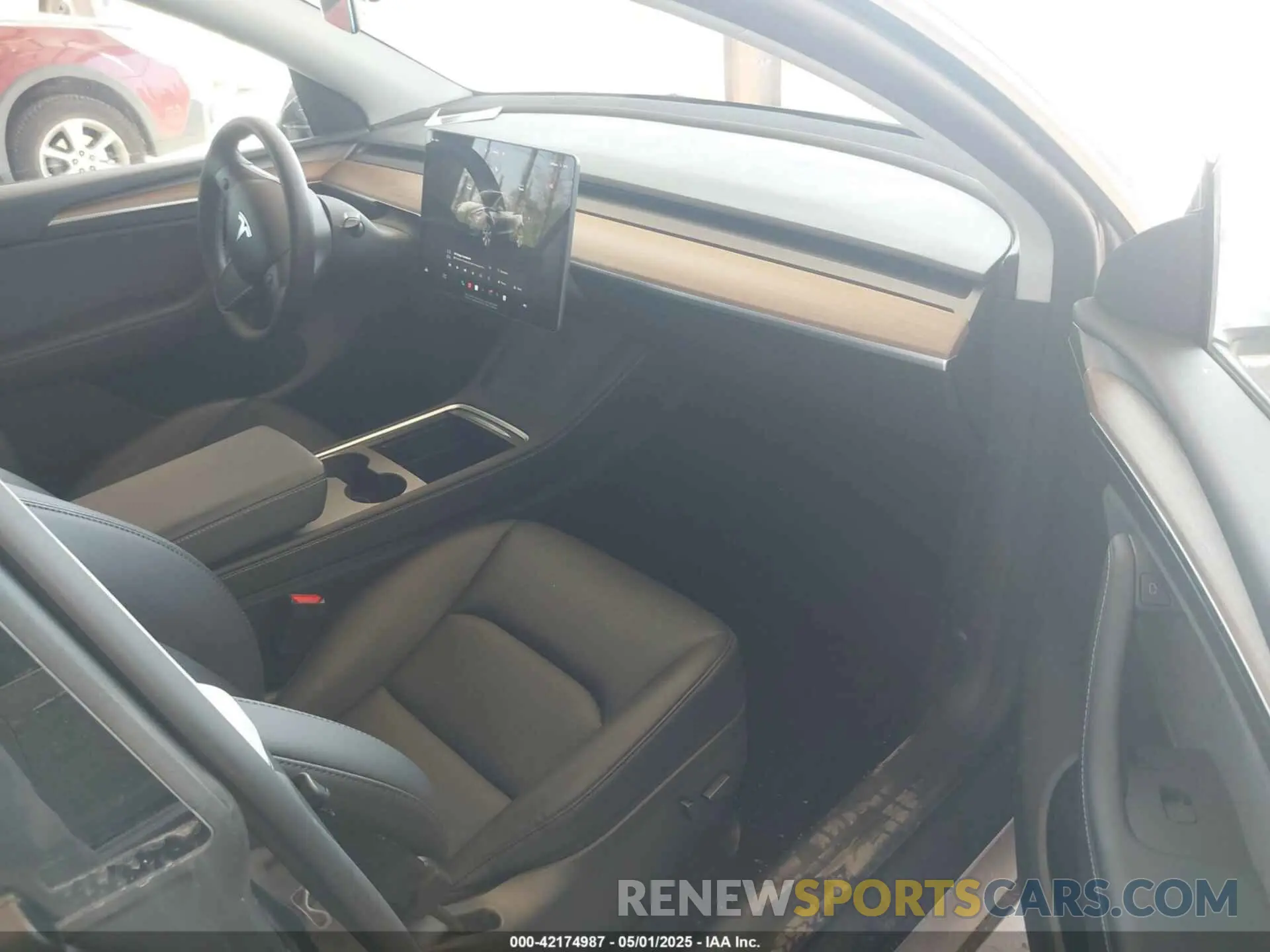 5 fotografías del automóvil dañado 7SAYGAEE4PF906577 TESLA MODEL Y 2023