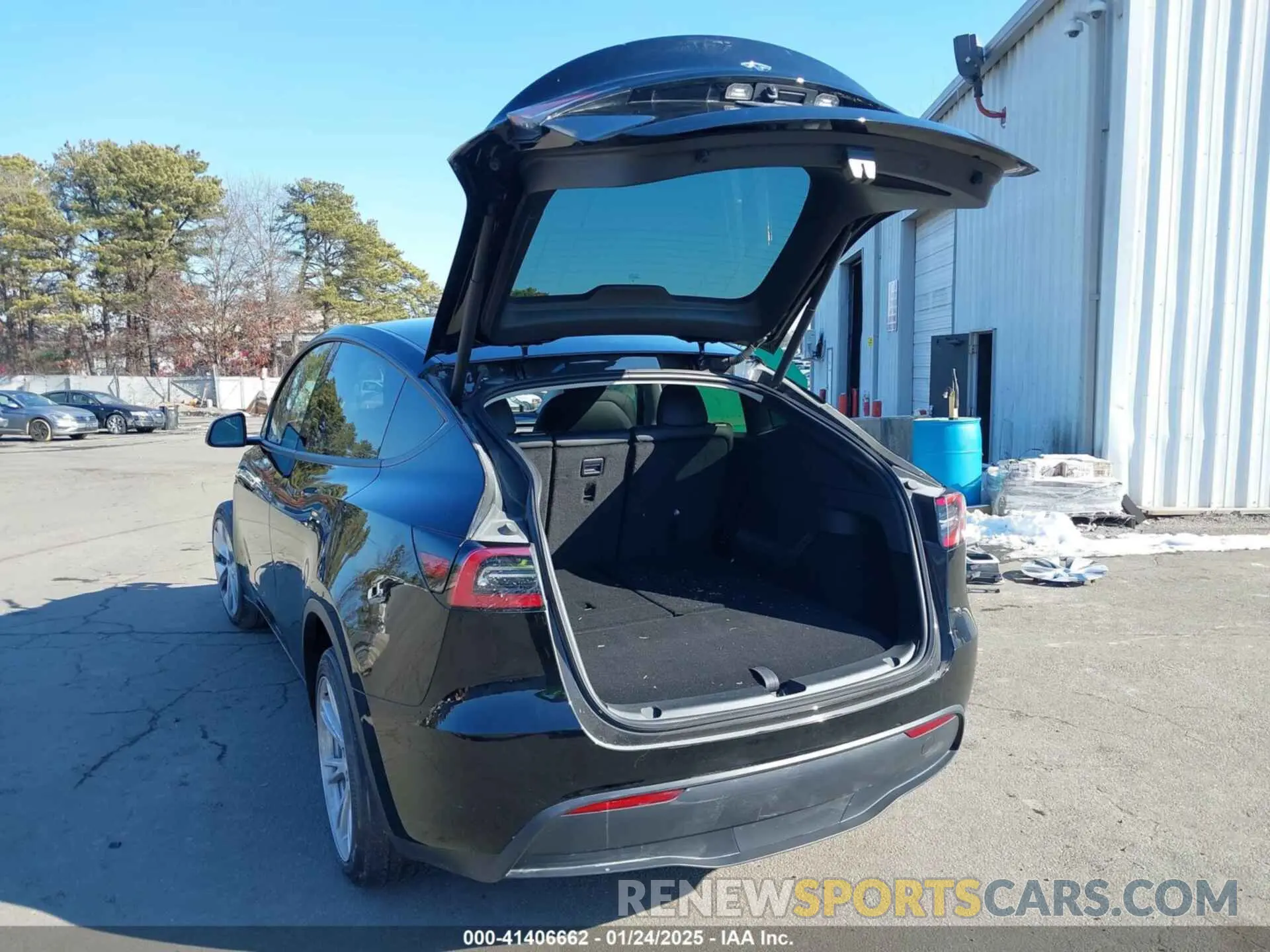 3 fotografías del automóvil dañado 7SAYGAEE4PF929339 TESLA MODEL Y 2023