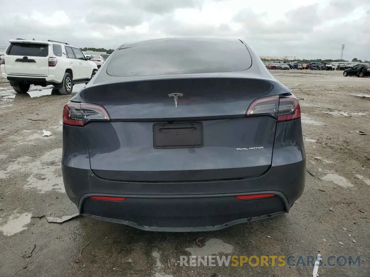 6 fotografías del automóvil dañado 7SAYGAEE4PF966567 TESLA MODEL Y 2023