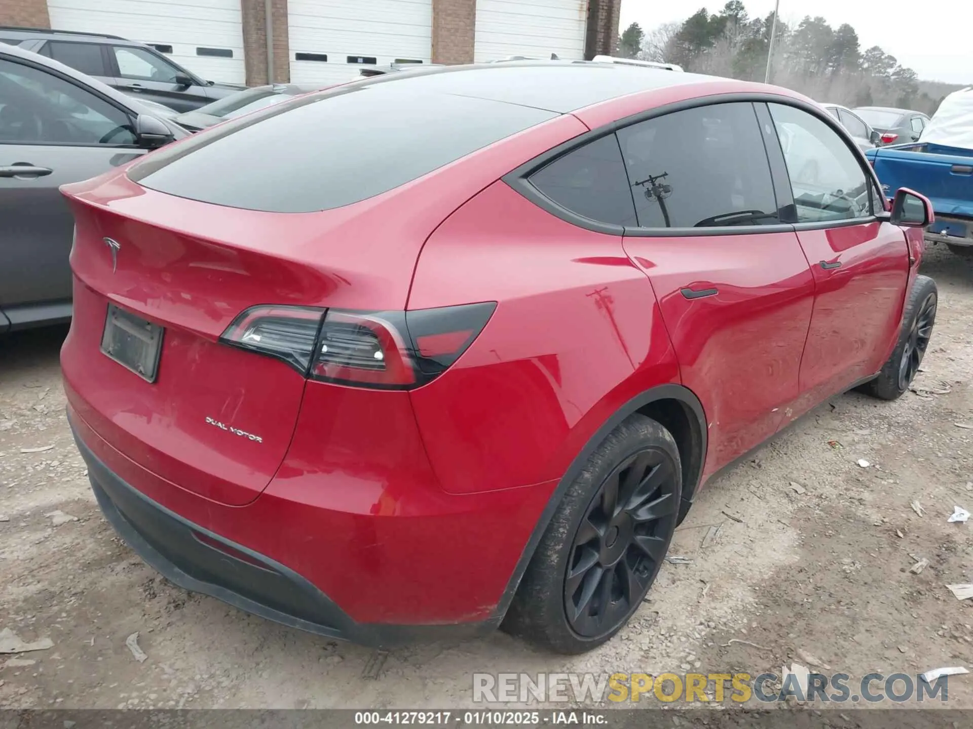 4 fotografías del automóvil dañado 7SAYGAEE5PF615828 TESLA MODEL Y 2023