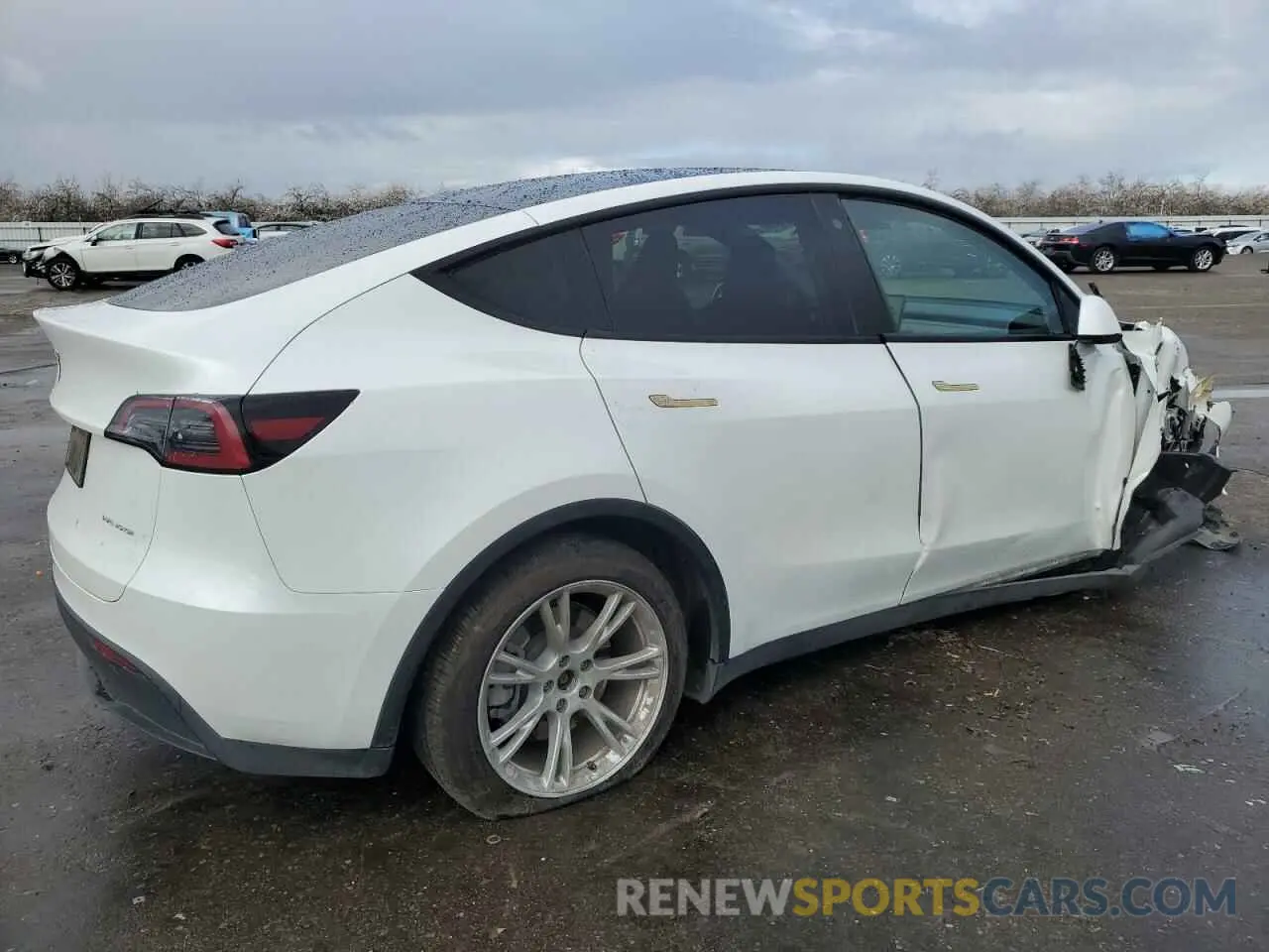 3 fotografías del automóvil dañado 7SAYGAEE5PF743079 TESLA MODEL Y 2023