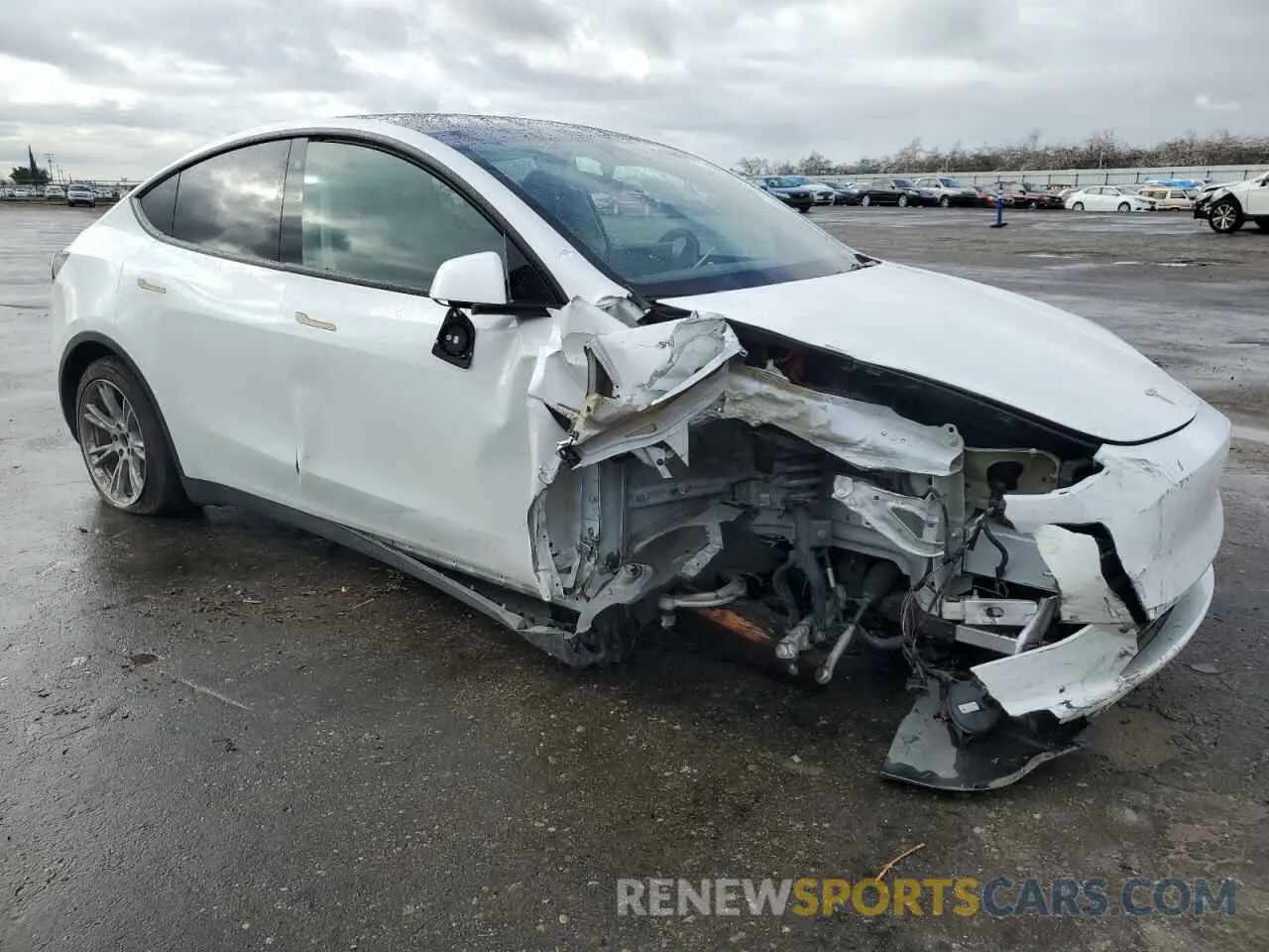4 fotografías del automóvil dañado 7SAYGAEE5PF743079 TESLA MODEL Y 2023