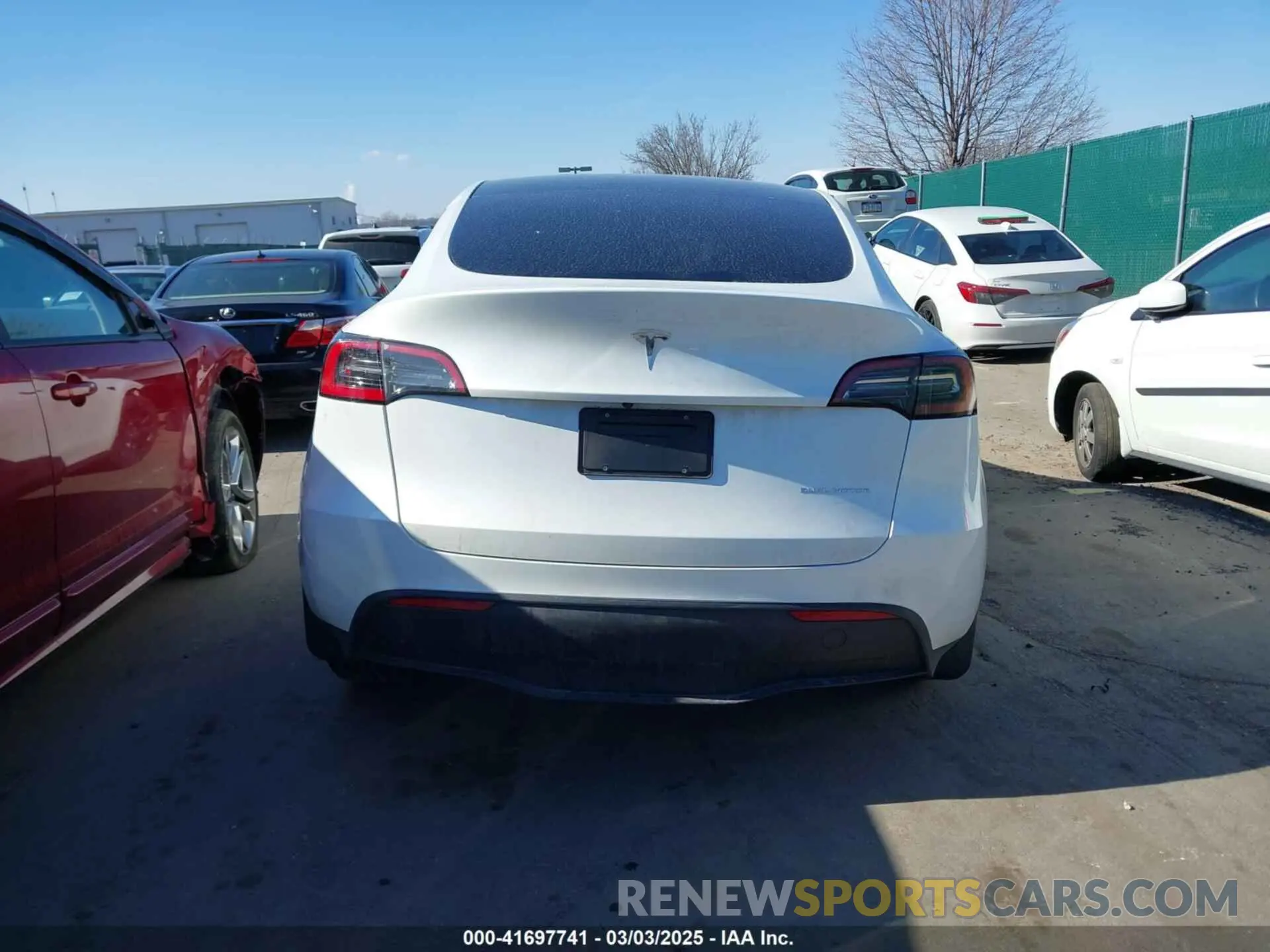 15 fotografías del automóvil dañado 7SAYGAEE5PF768791 TESLA MODEL Y 2023