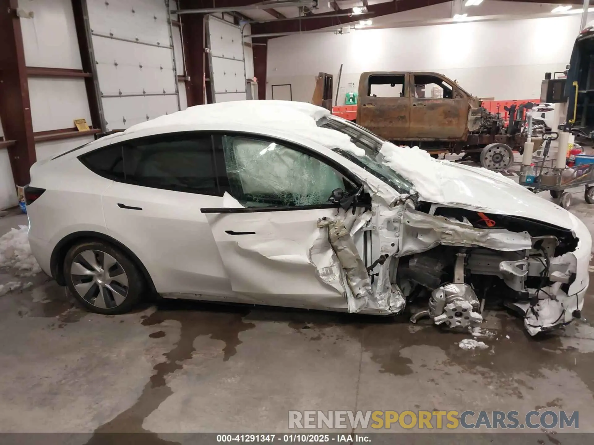 12 fotografías del automóvil dañado 7SAYGAEE5PF776101 TESLA MODEL Y 2023
