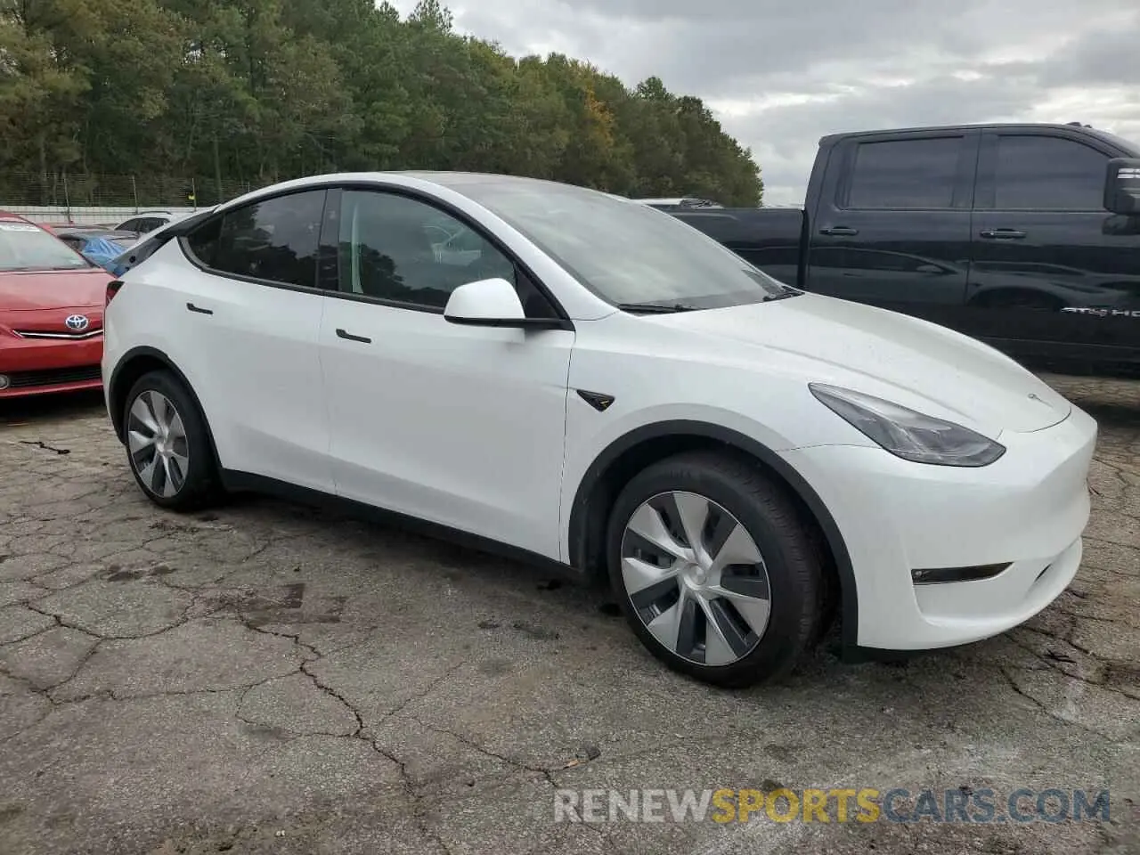 4 fotografías del automóvil dañado 7SAYGAEE5PF799717 TESLA MODEL Y 2023