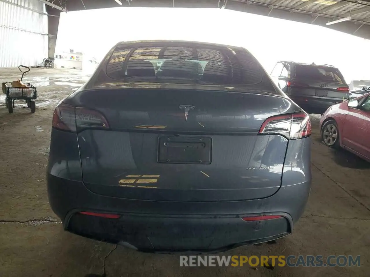 6 fotografías del automóvil dañado 7SAYGAEE5PF838581 TESLA MODEL Y 2023