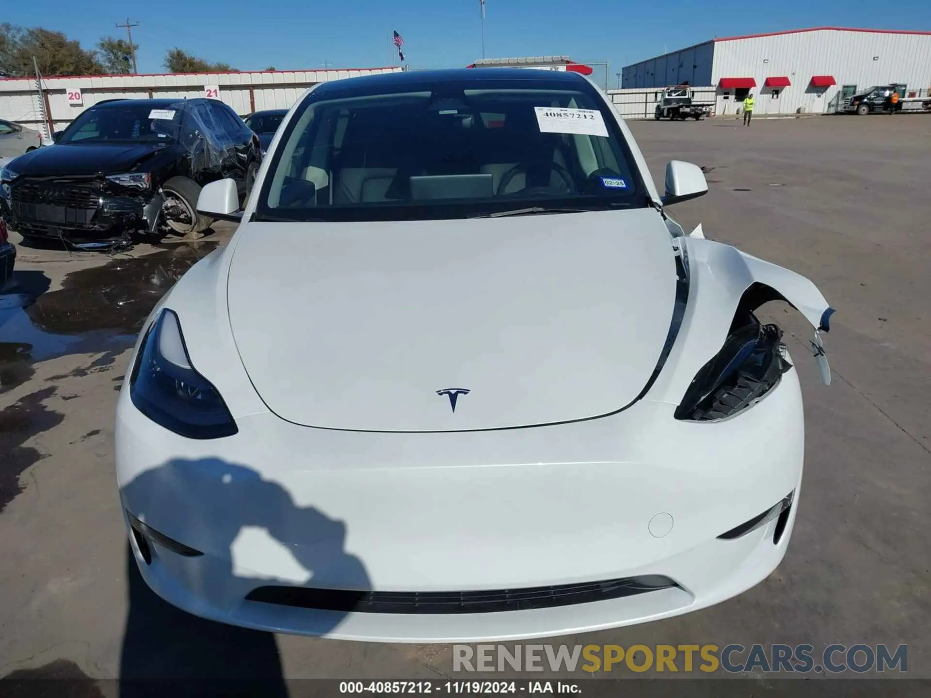12 fotografías del automóvil dañado 7SAYGAEE5PF904904 TESLA MODEL Y 2023