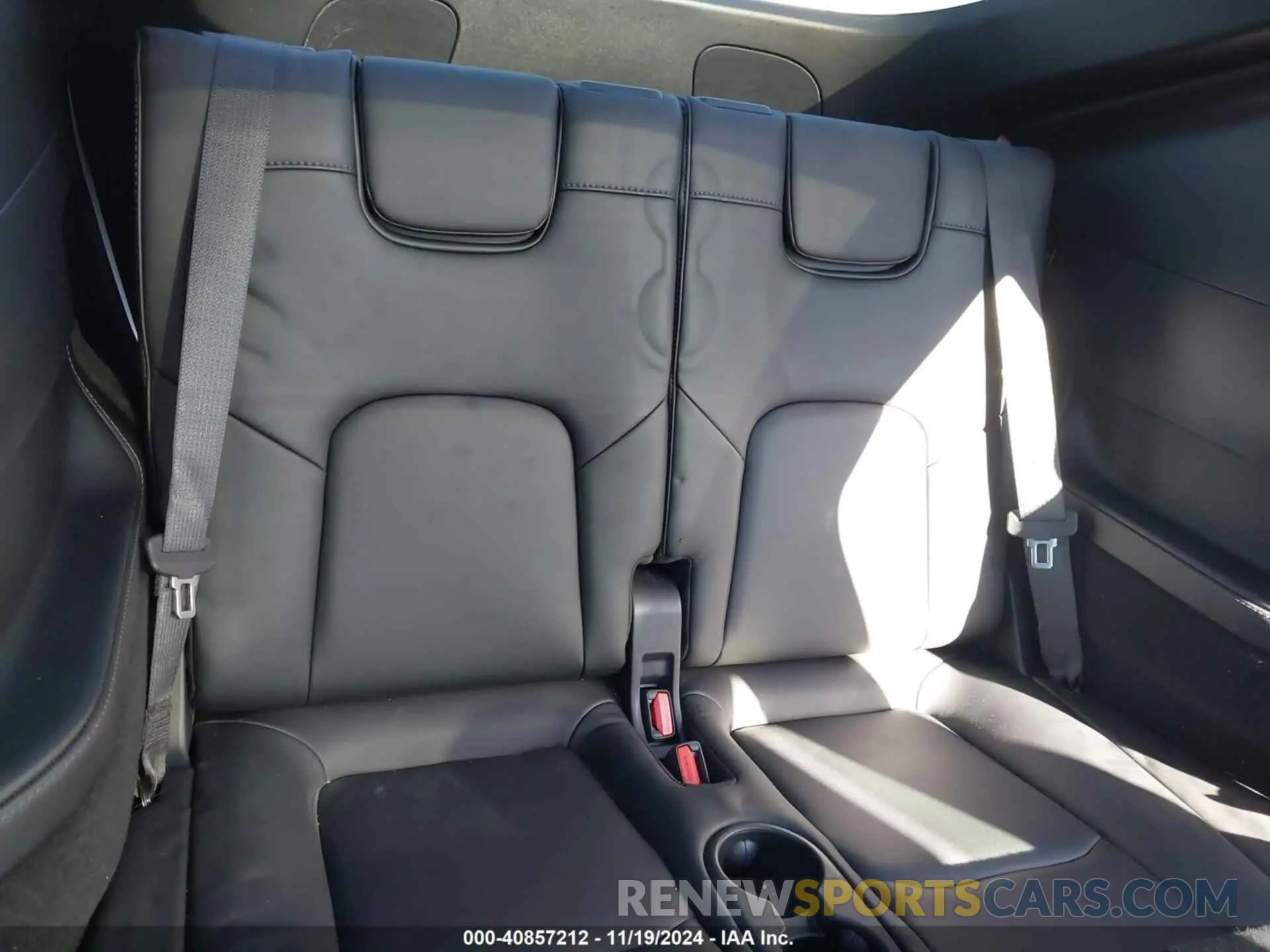 19 fotografías del automóvil dañado 7SAYGAEE5PF904904 TESLA MODEL Y 2023