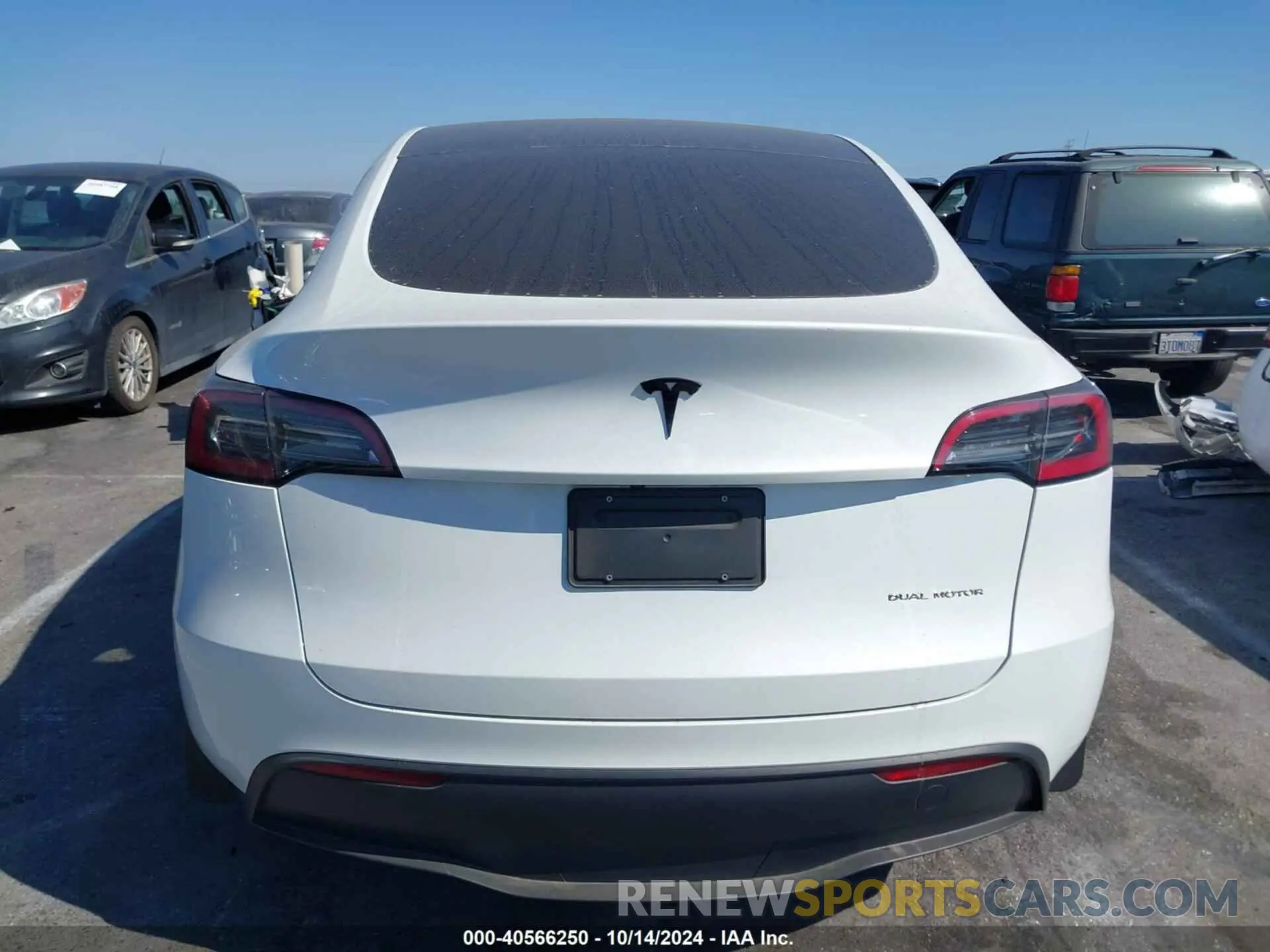 16 fotografías del automóvil dañado 7SAYGAEE6PF611528 TESLA MODEL Y 2023