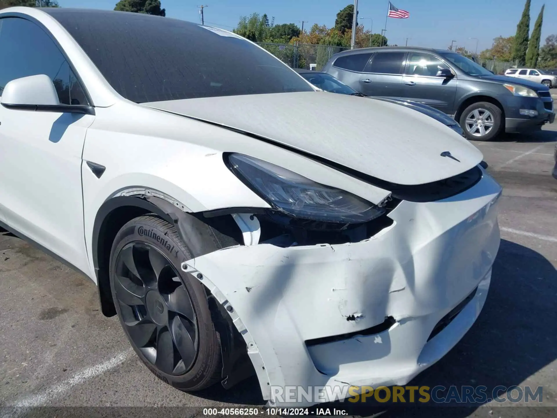 6 fotografías del automóvil dañado 7SAYGAEE6PF611528 TESLA MODEL Y 2023