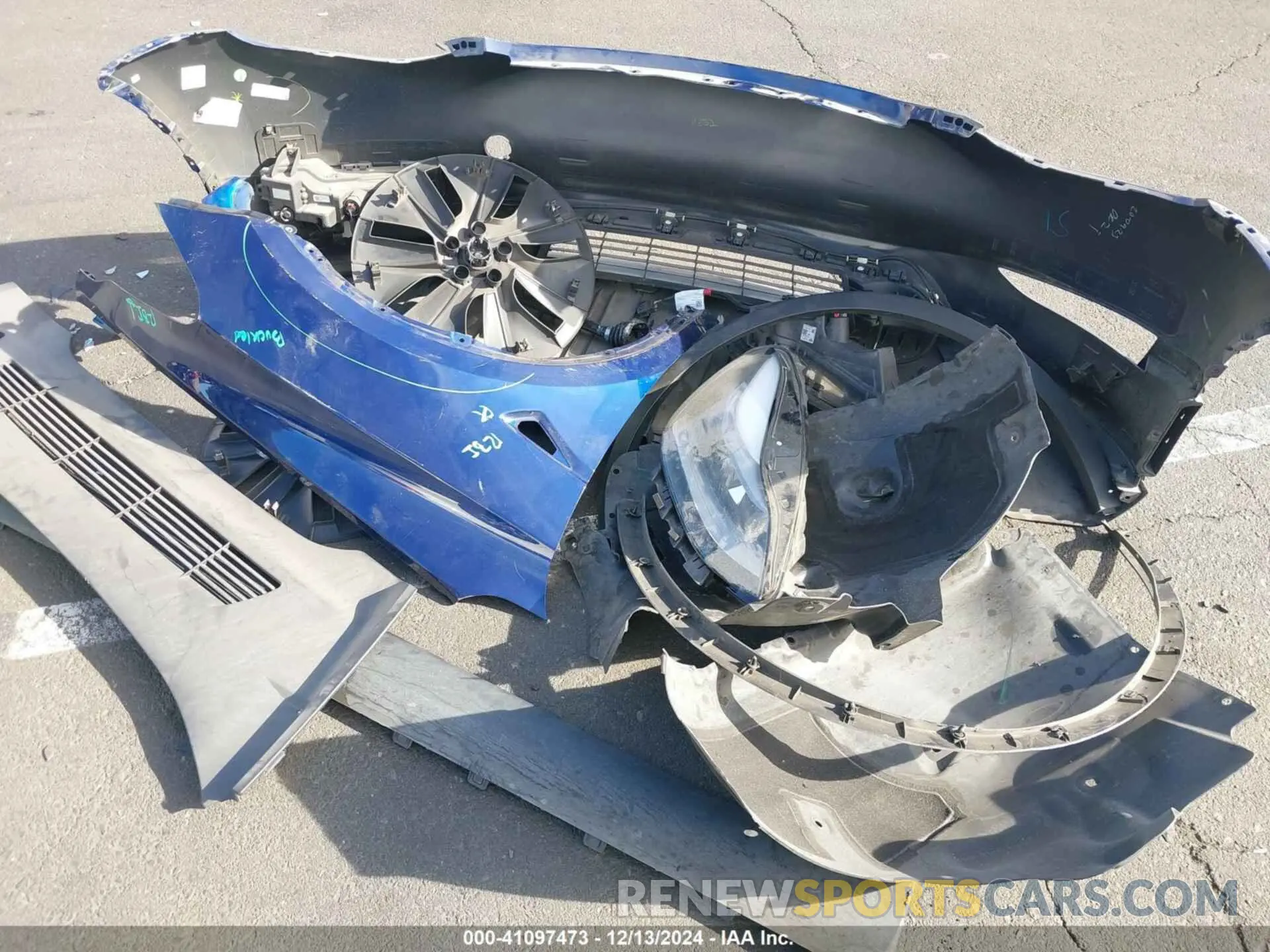 12 fotografías del automóvil dañado 7SAYGAEE6PF892570 TESLA MODEL Y 2023