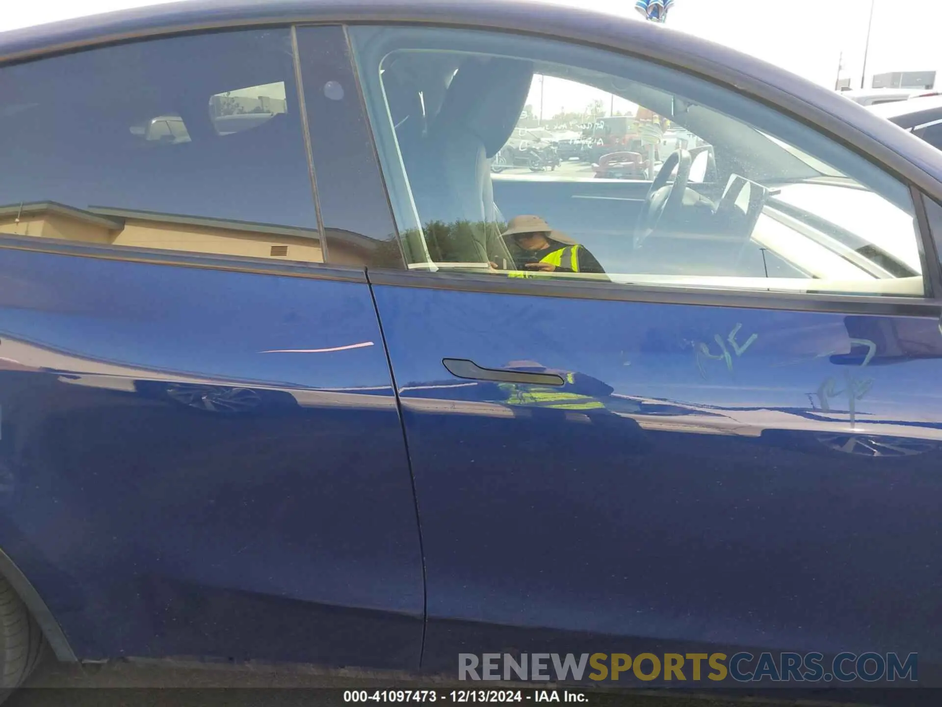 14 fotografías del automóvil dañado 7SAYGAEE6PF892570 TESLA MODEL Y 2023