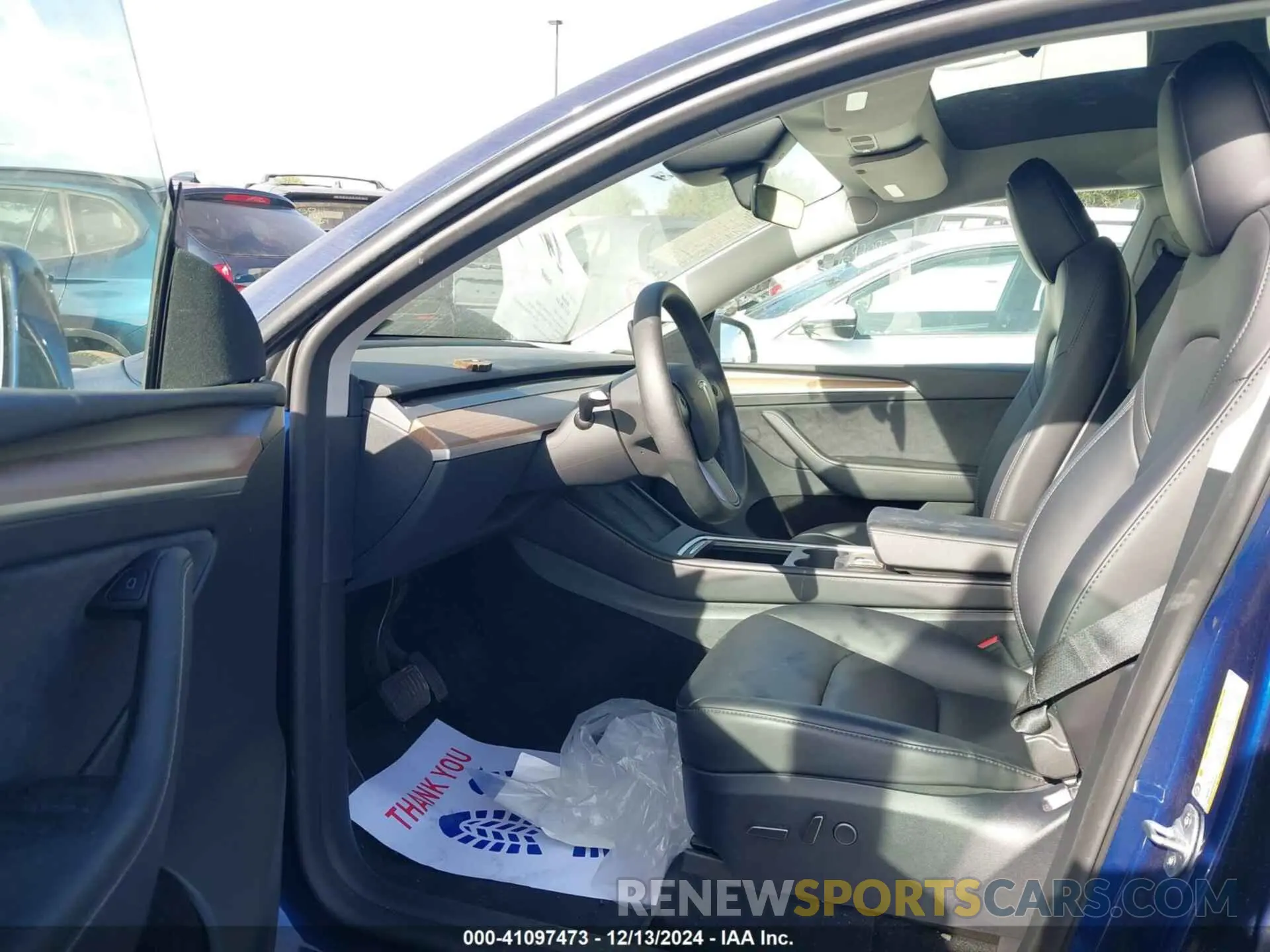 5 fotografías del automóvil dañado 7SAYGAEE6PF892570 TESLA MODEL Y 2023