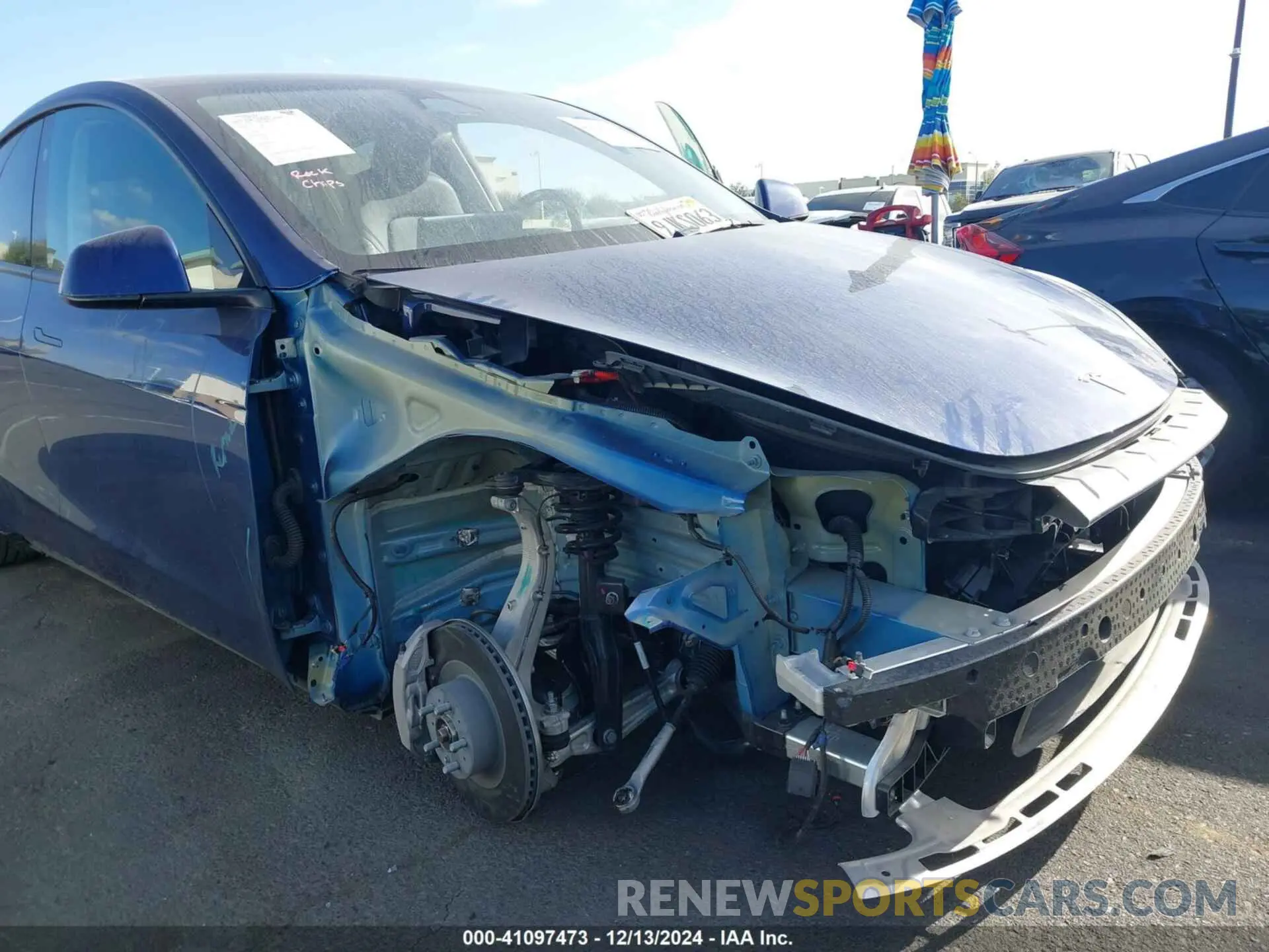 6 fotografías del automóvil dañado 7SAYGAEE6PF892570 TESLA MODEL Y 2023