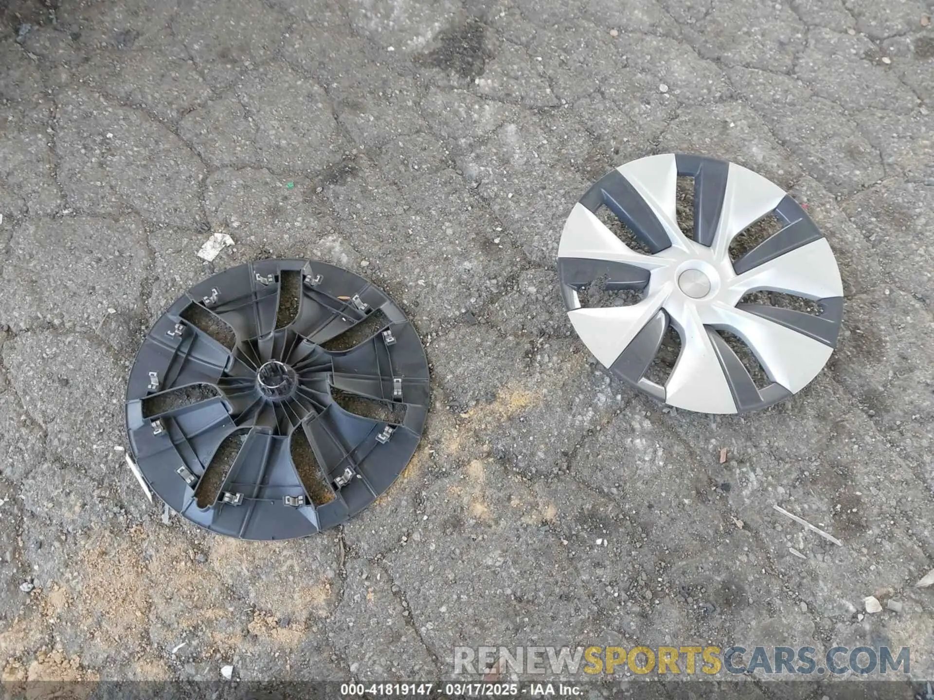 11 fotografías del automóvil dañado 7SAYGAEE7PF607195 TESLA MODEL Y 2023
