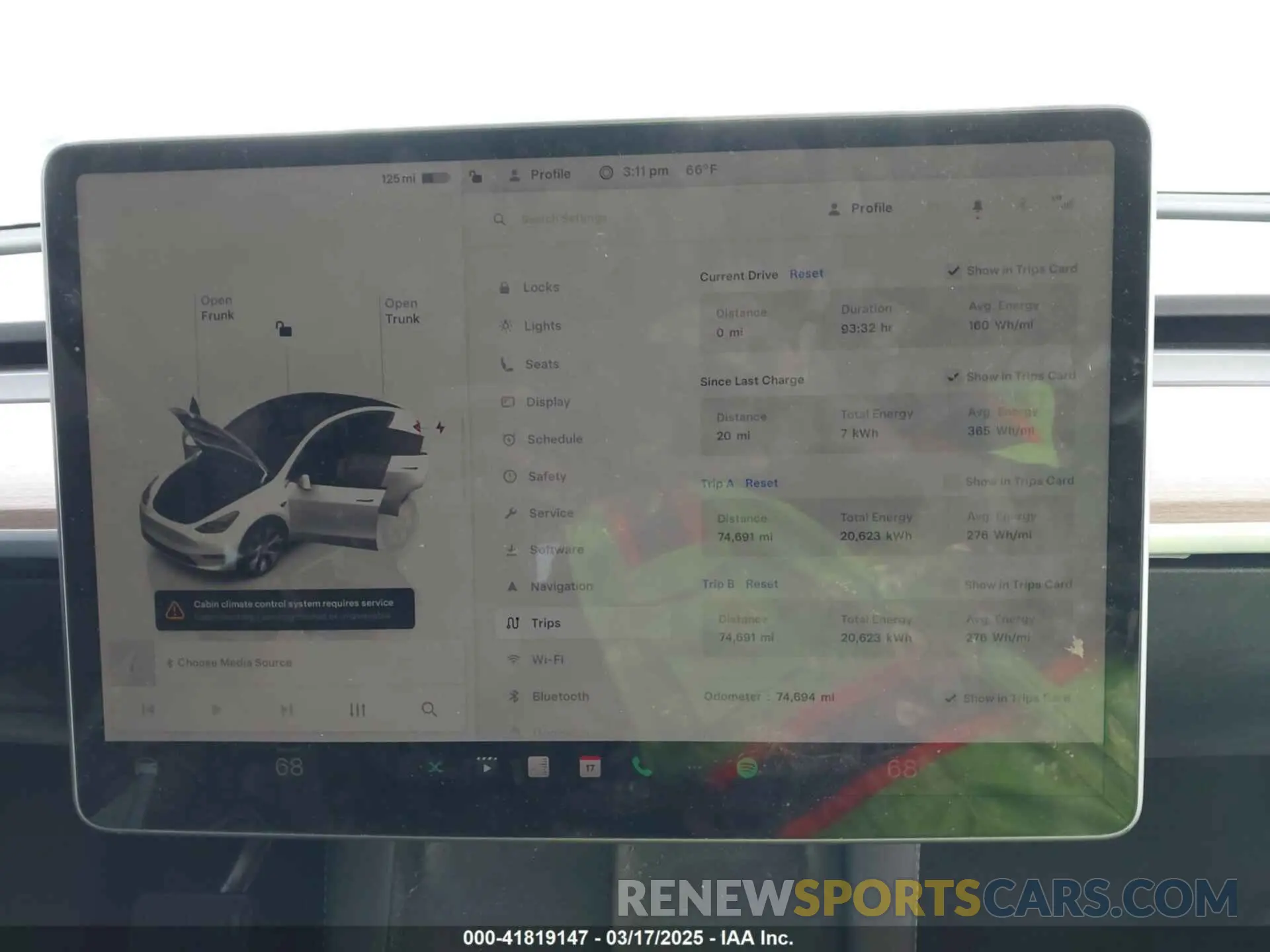 7 fotografías del automóvil dañado 7SAYGAEE7PF607195 TESLA MODEL Y 2023