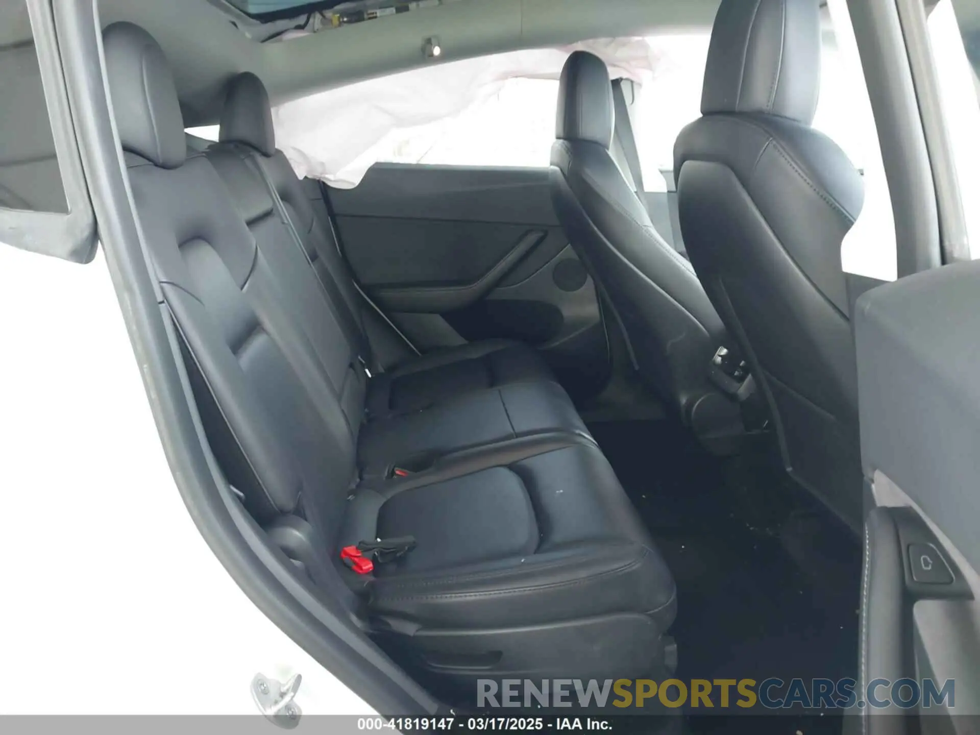 8 fotografías del automóvil dañado 7SAYGAEE7PF607195 TESLA MODEL Y 2023