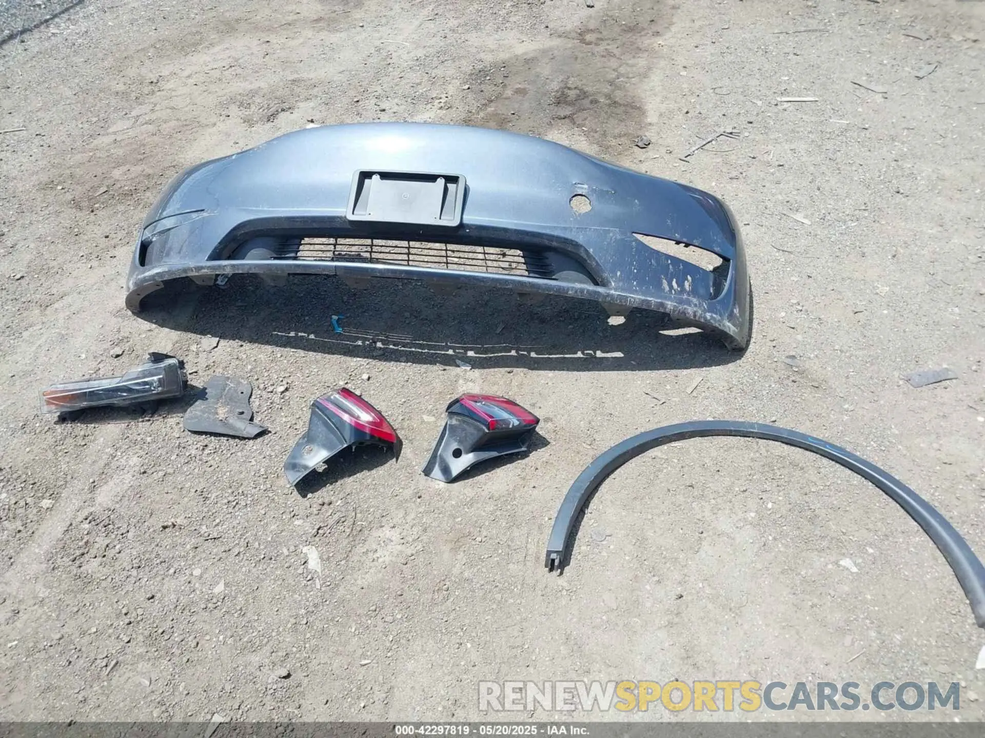 12 fotografías del automóvil dañado 7SAYGAEE7PF615751 TESLA MODEL Y 2023