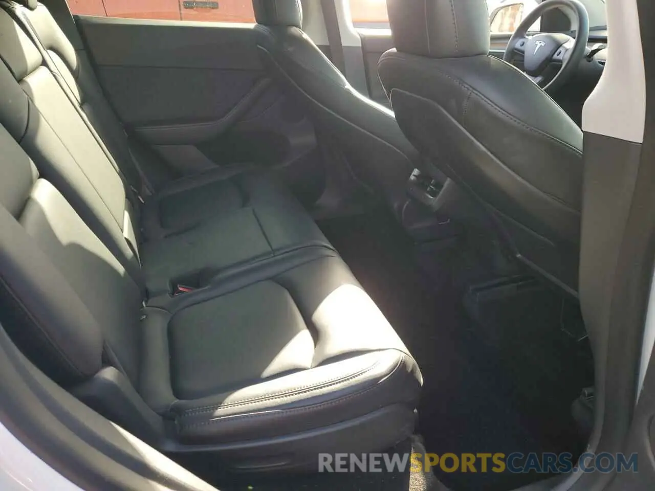 10 fotografías del automóvil dañado 7SAYGAEE7PF619170 TESLA MODEL Y 2023