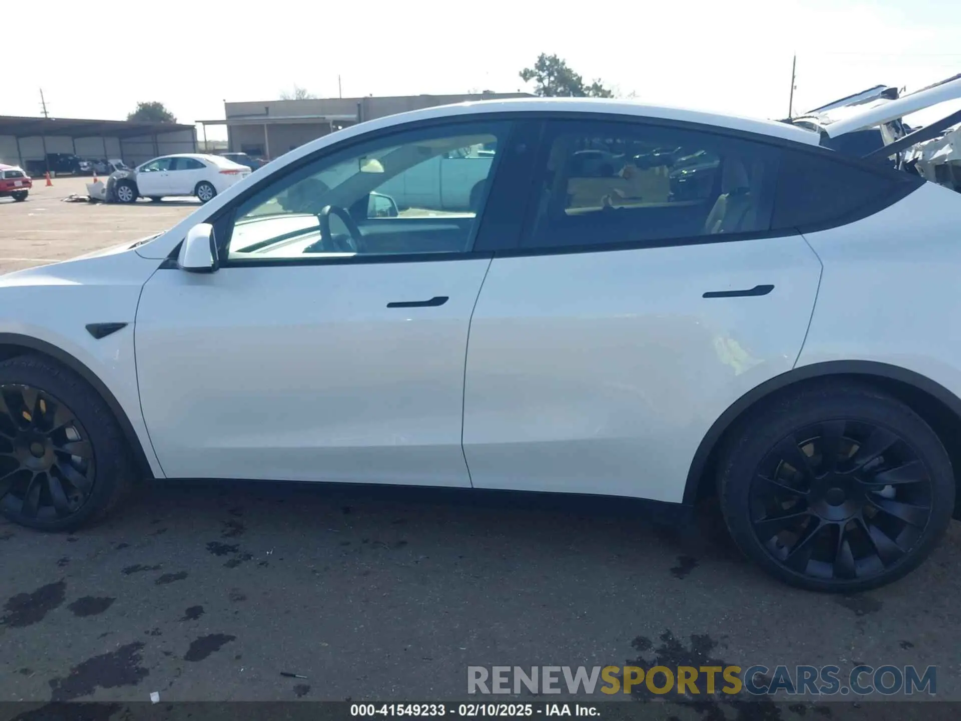 15 fotografías del automóvil dañado 7SAYGAEE7PF741155 TESLA MODEL Y 2023