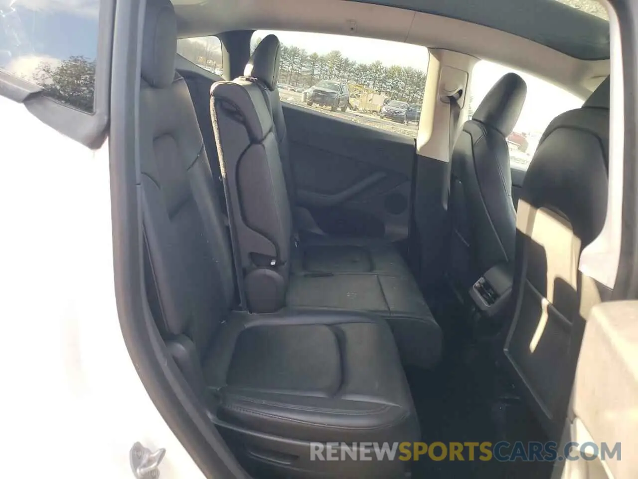 11 fotografías del automóvil dañado 7SAYGAEE7PF749059 TESLA MODEL Y 2023