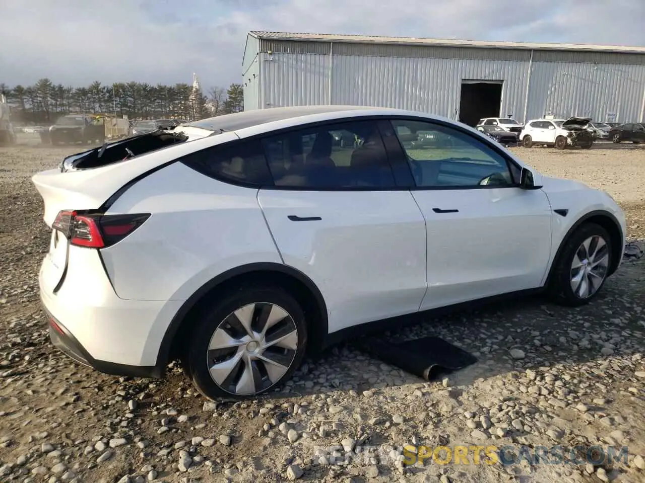 3 fotografías del automóvil dañado 7SAYGAEE7PF749059 TESLA MODEL Y 2023