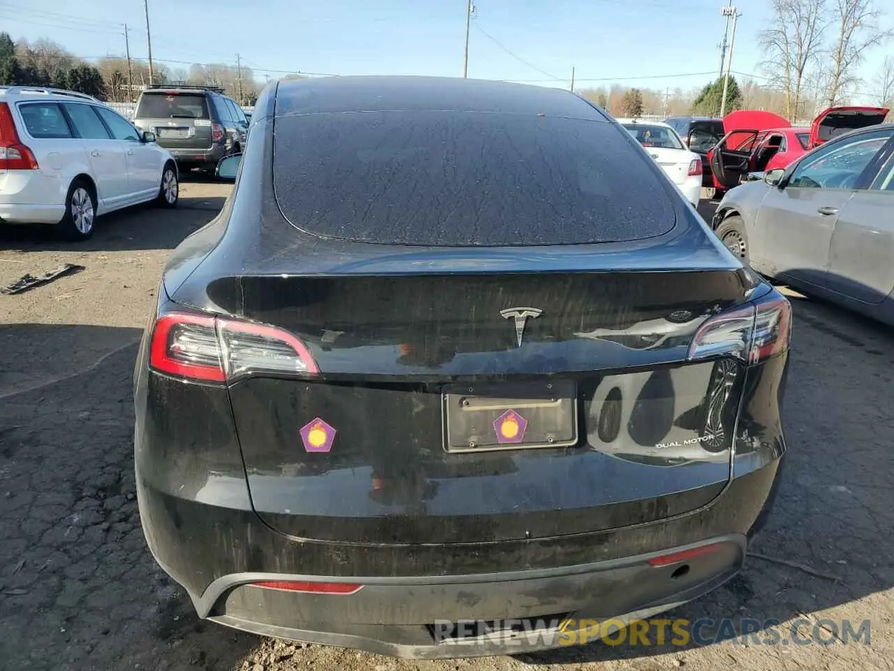 6 fotografías del automóvil dañado 7SAYGAEE7PF859030 TESLA MODEL Y 2023