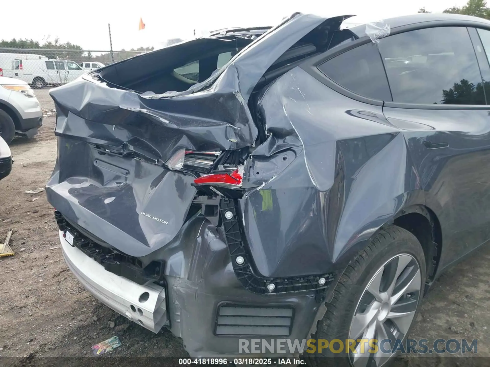 20 fotografías del automóvil dañado 7SAYGAEE7PF963324 TESLA MODEL Y 2023