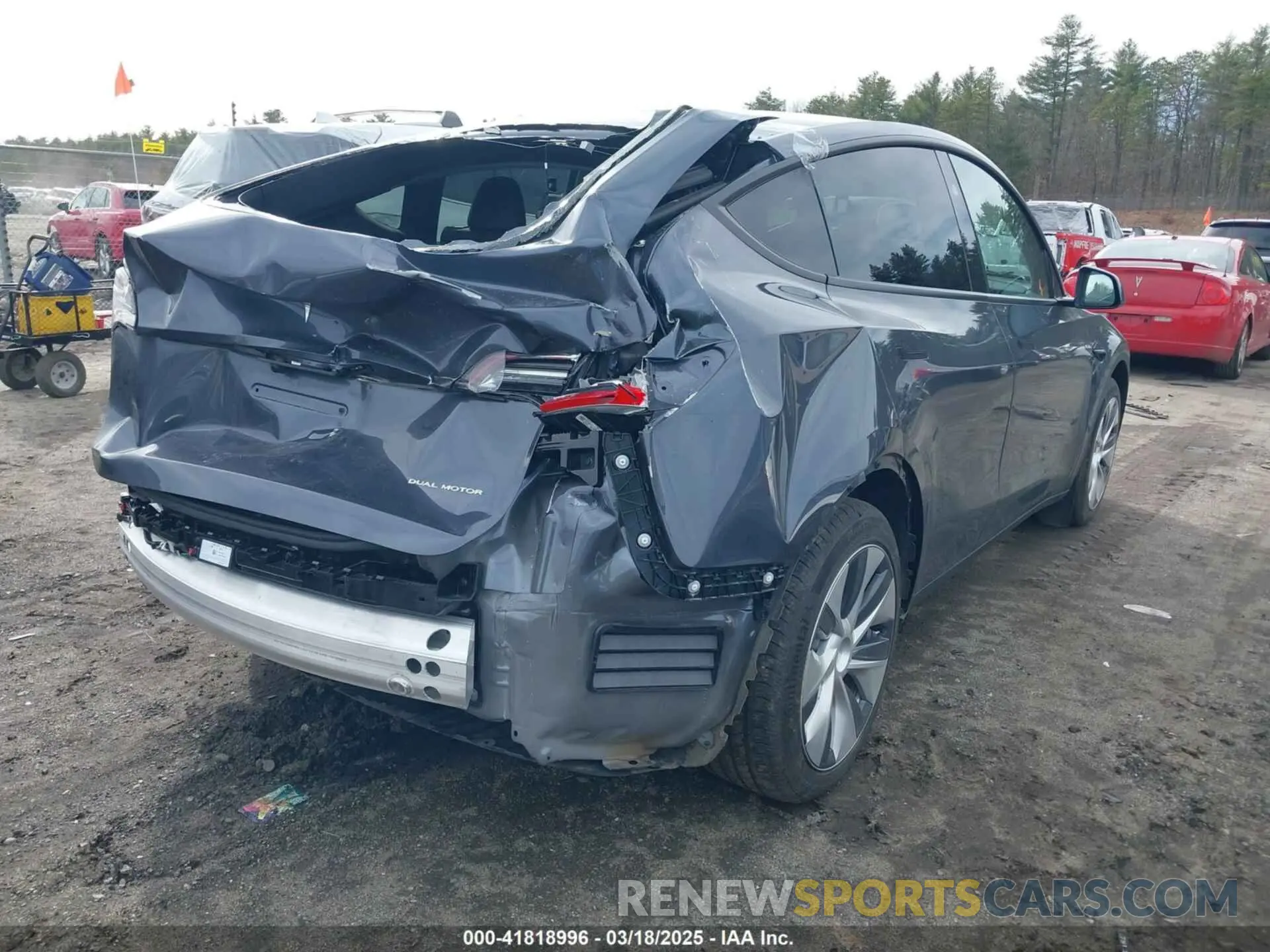 4 fotografías del automóvil dañado 7SAYGAEE7PF963324 TESLA MODEL Y 2023