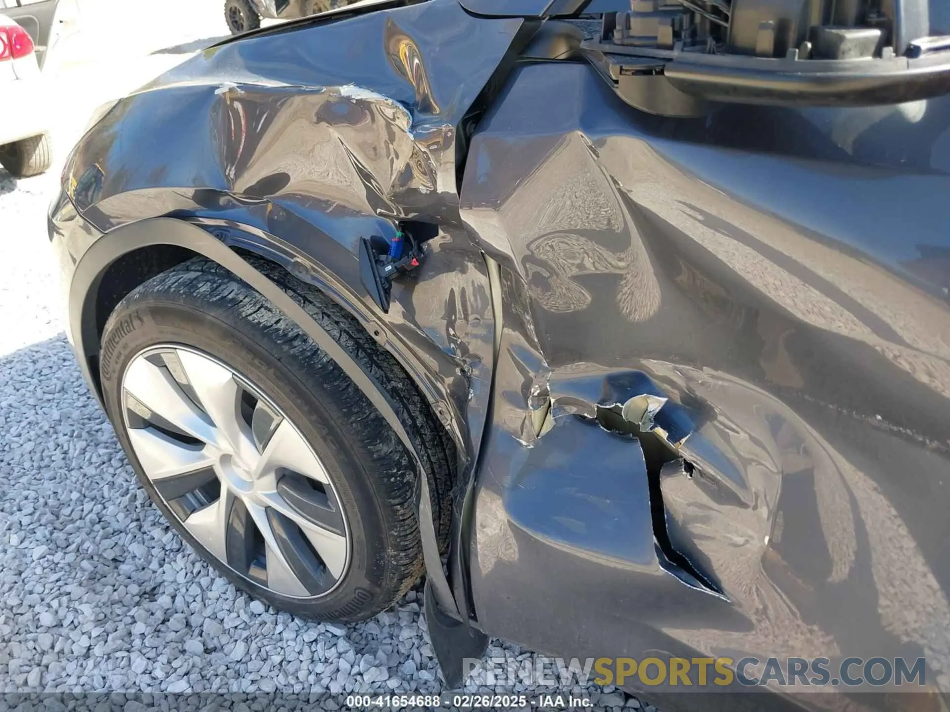 20 fotografías del automóvil dañado 7SAYGAEE7PF971620 TESLA MODEL Y 2023