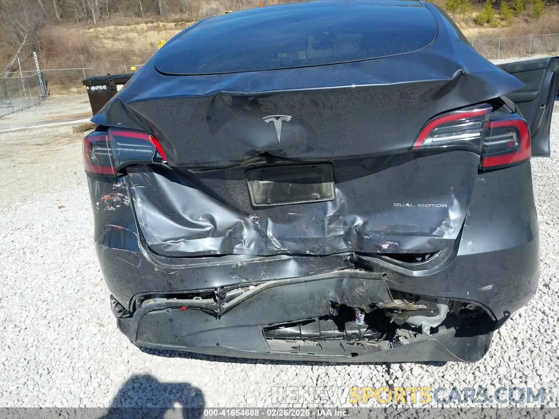 22 fotografías del automóvil dañado 7SAYGAEE7PF971620 TESLA MODEL Y 2023