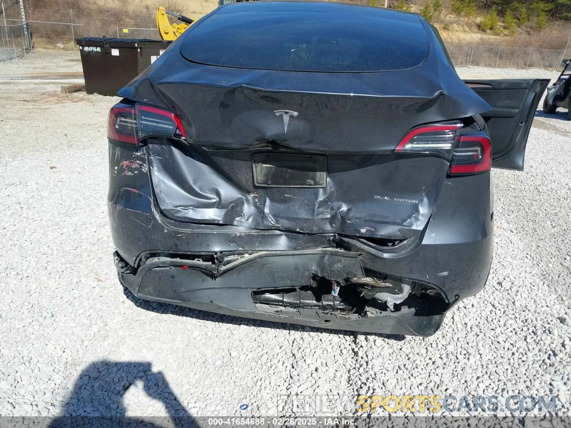 6 fotografías del automóvil dañado 7SAYGAEE7PF971620 TESLA MODEL Y 2023