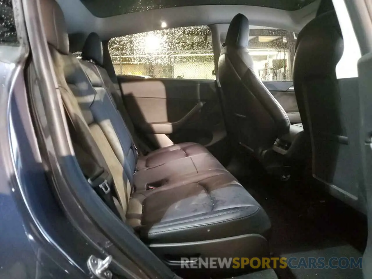 11 fotografías del automóvil dañado 7SAYGAEE8PF584641 TESLA MODEL Y 2023
