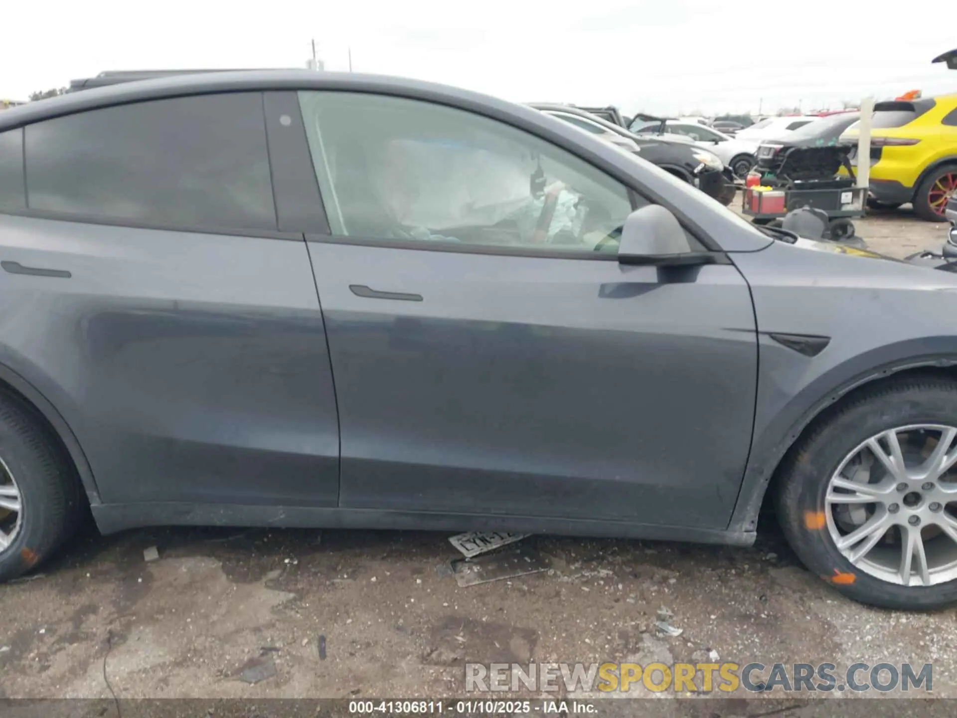 12 fotografías del automóvil dañado 7SAYGAEE8PF587202 TESLA MODEL Y 2023