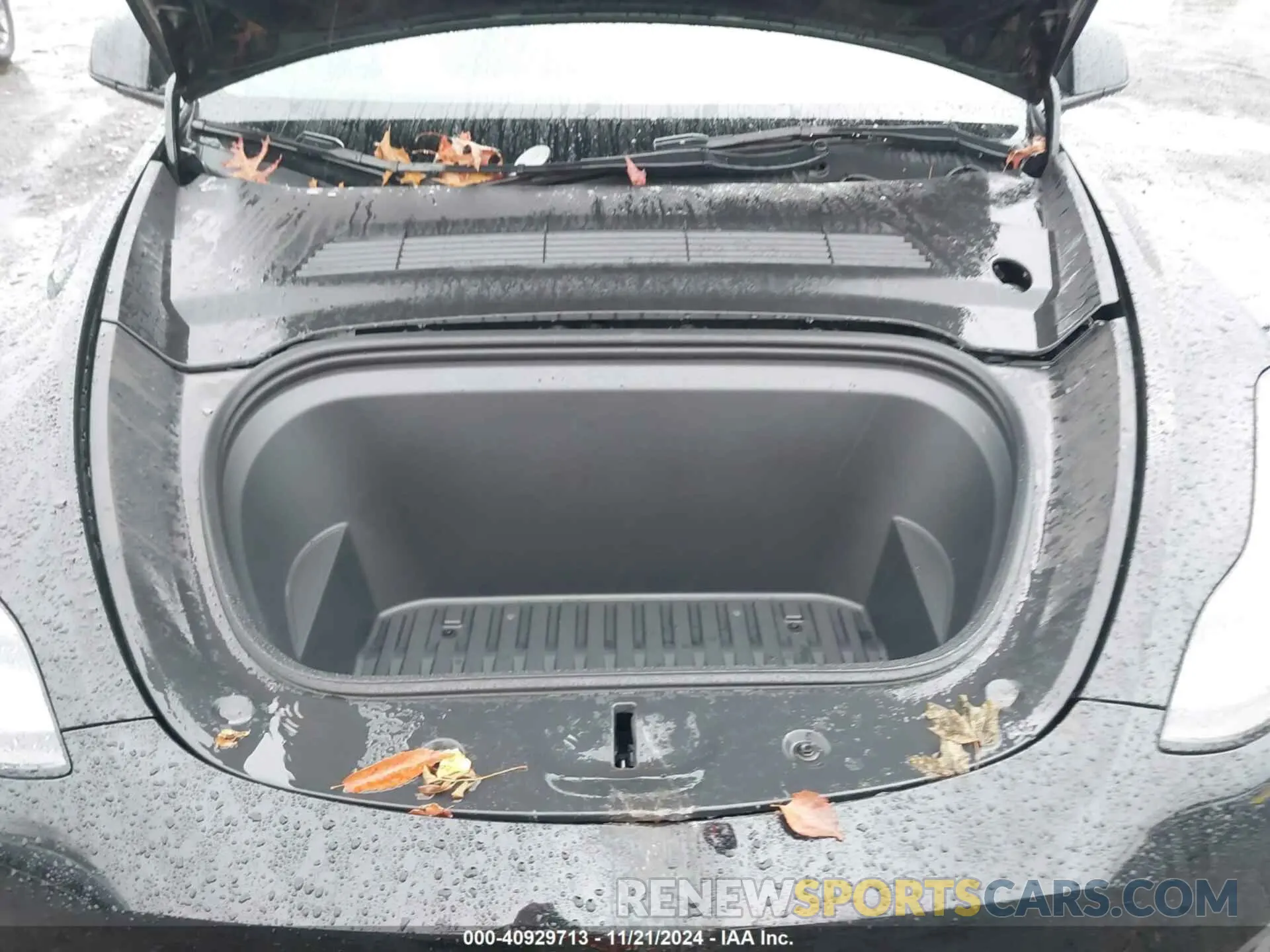 10 fotografías del automóvil dañado 7SAYGAEE8PF610509 TESLA MODEL Y 2023