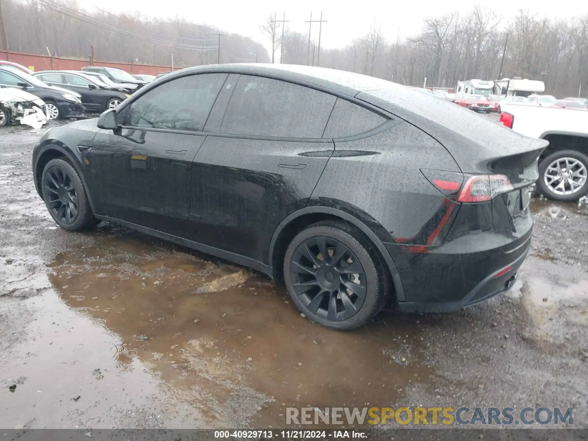 3 fotografías del automóvil dañado 7SAYGAEE8PF610509 TESLA MODEL Y 2023