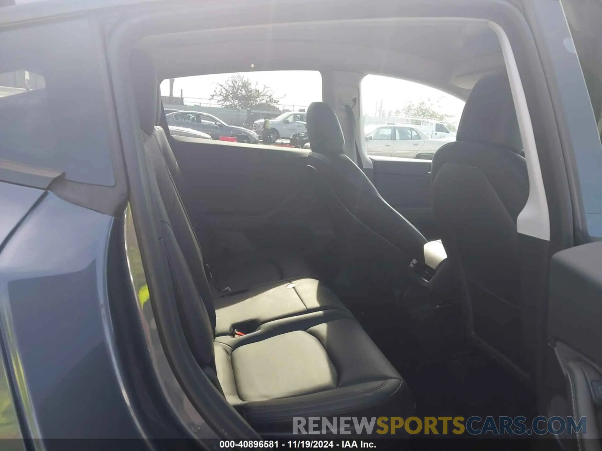 8 fotografías del automóvil dañado 7SAYGAEE8PF623860 TESLA MODEL Y 2023