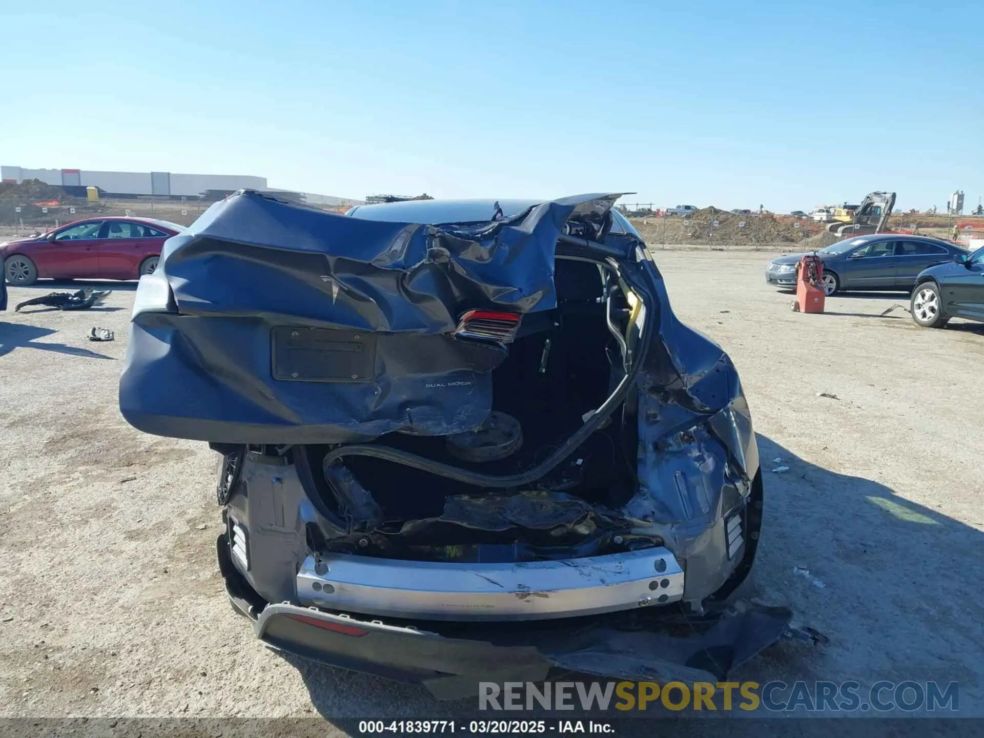 15 fotografías del automóvil dañado 7SAYGAEE8PF667728 TESLA MODEL Y 2023