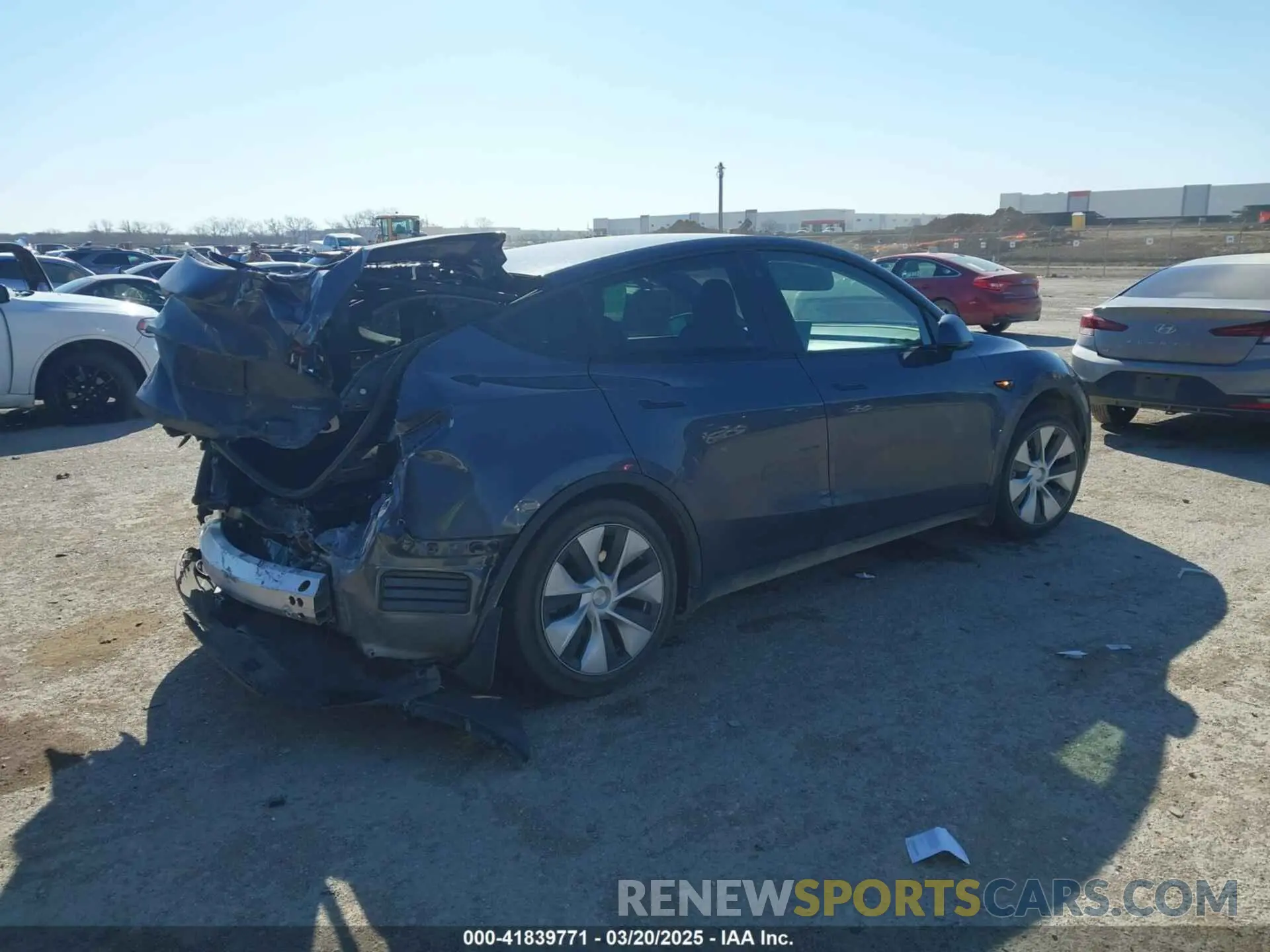 4 fotografías del automóvil dañado 7SAYGAEE8PF667728 TESLA MODEL Y 2023